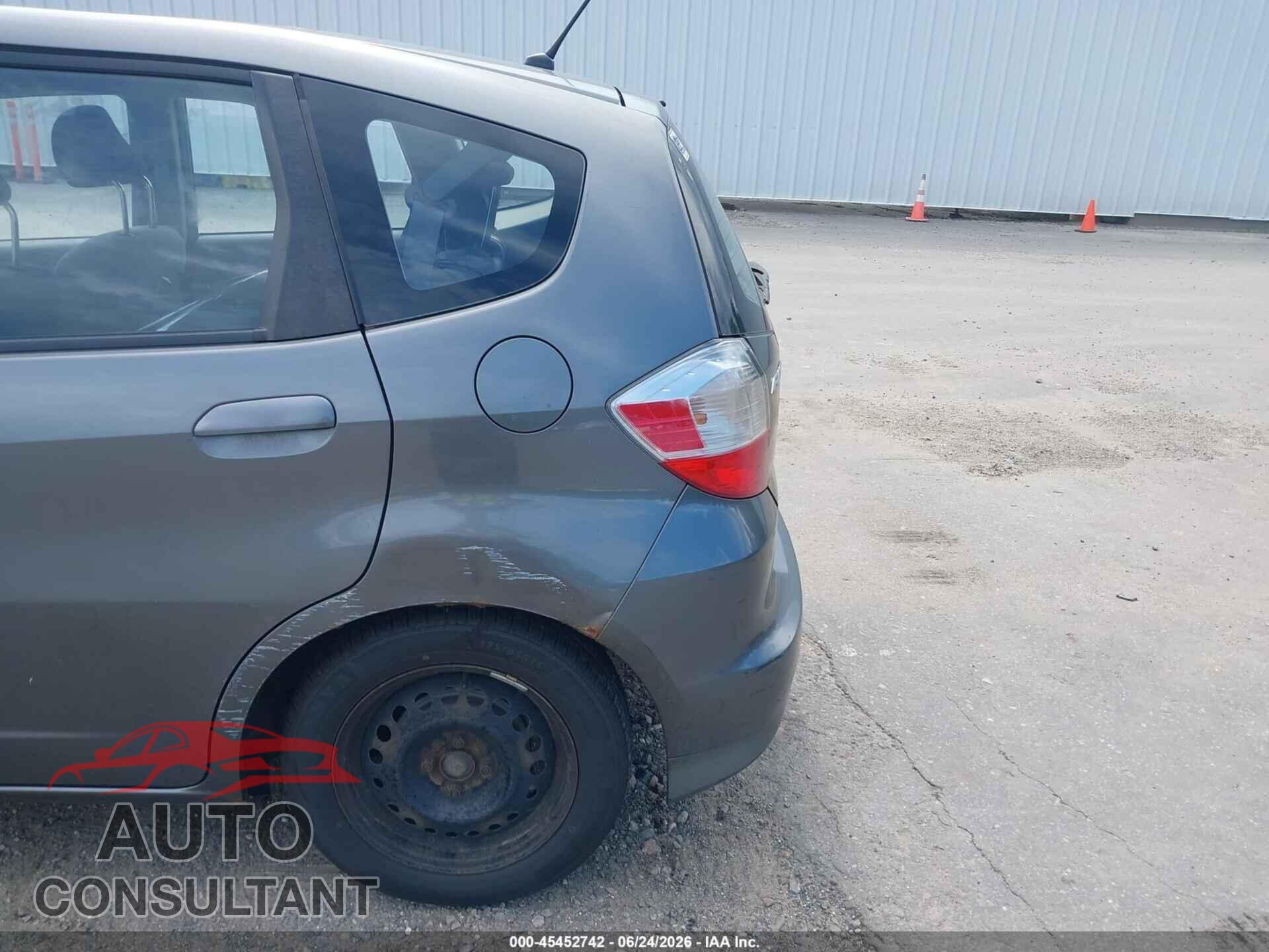 HONDA FIT 2012 - JHMGE8H32CS008279