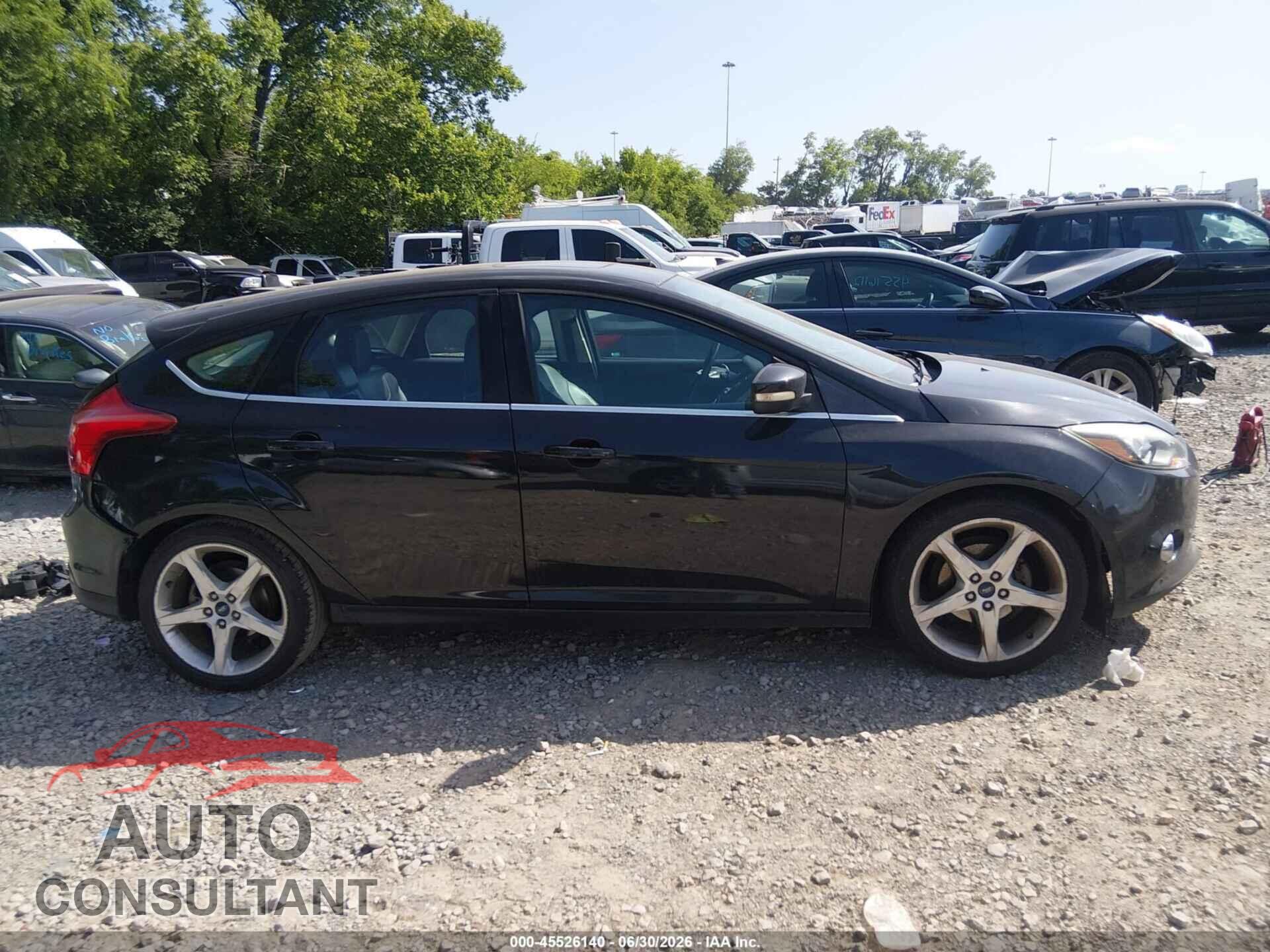 FORD FOCUS 2014 - 1FADP3N26EL293620