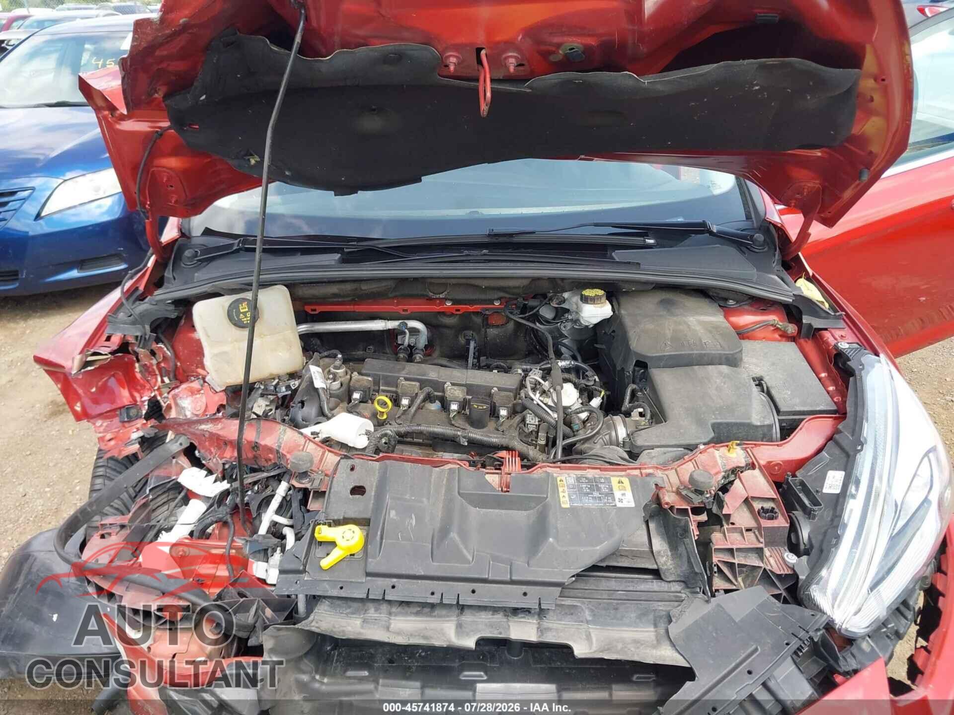 FORD FOCUS 2018 - 1FADP3N28JL303221