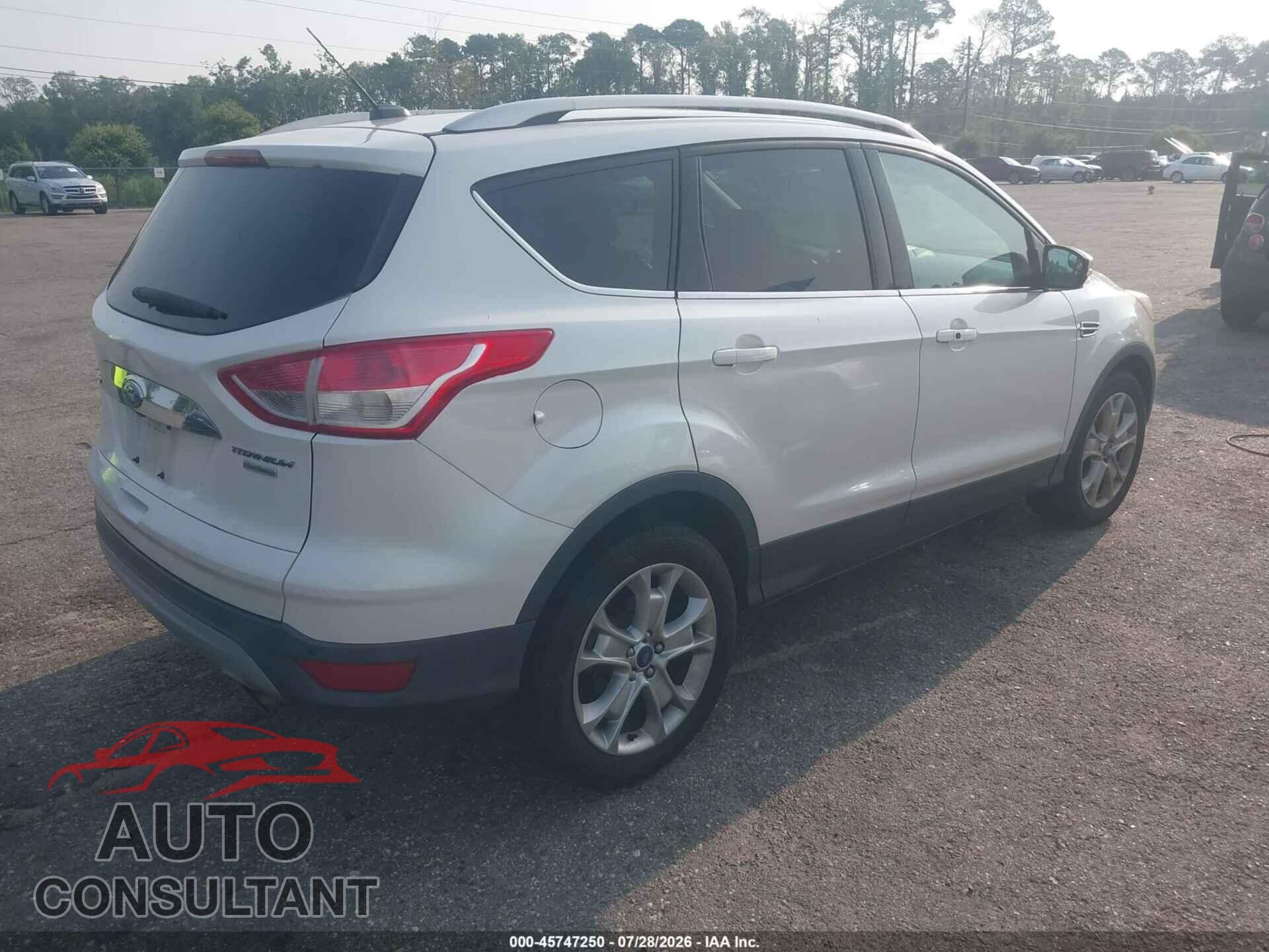FORD ESCAPE 2015 - 1FMCU9JX3FUB94201
