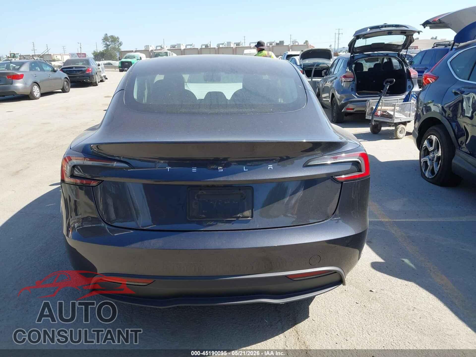 TESLA MODEL 3 2024 - 5YJ3E1EA6RF747137