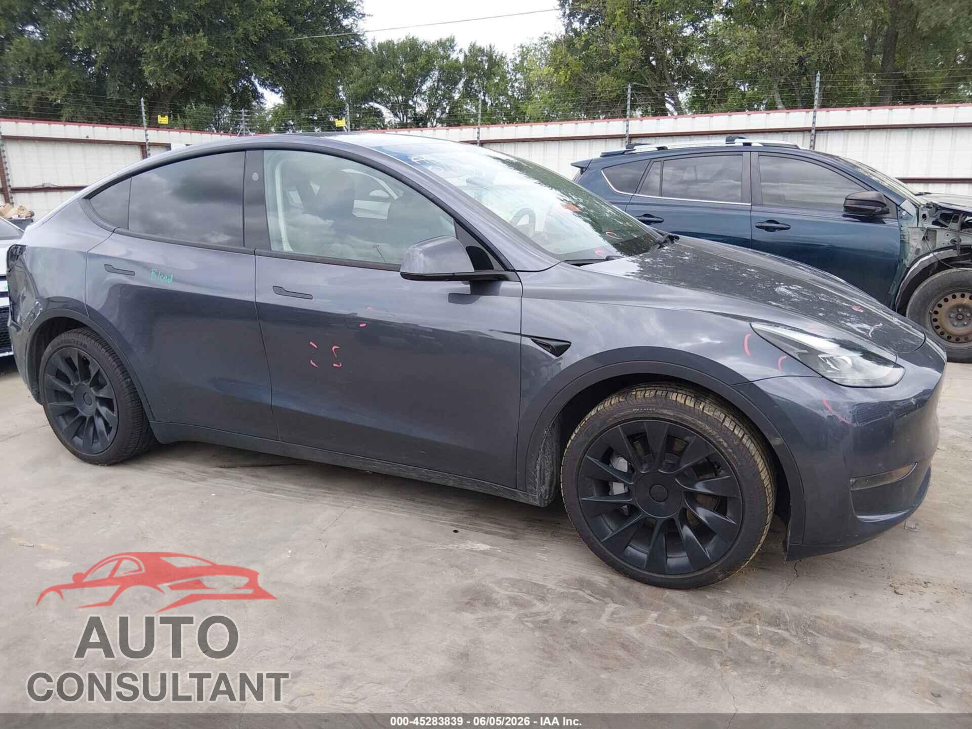 TESLA MODEL Y 2023 - 7SAYGDED2PF941823