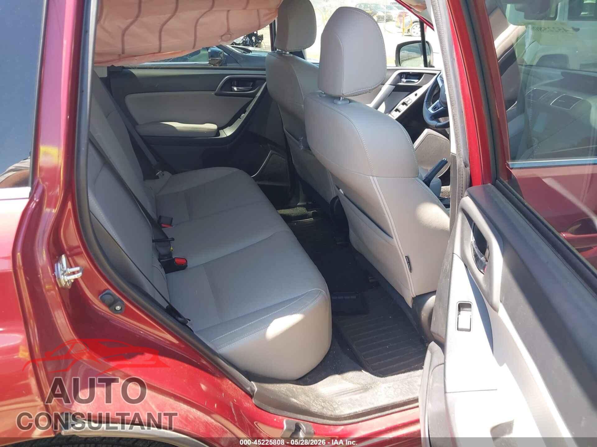 SUBARU FORESTER 2018 - JF2SJAJC8JH477865