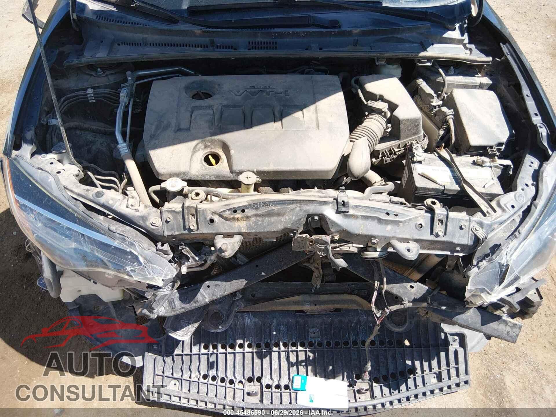TOYOTA COROLLA 2018 - 2T1BURHE8JC123473