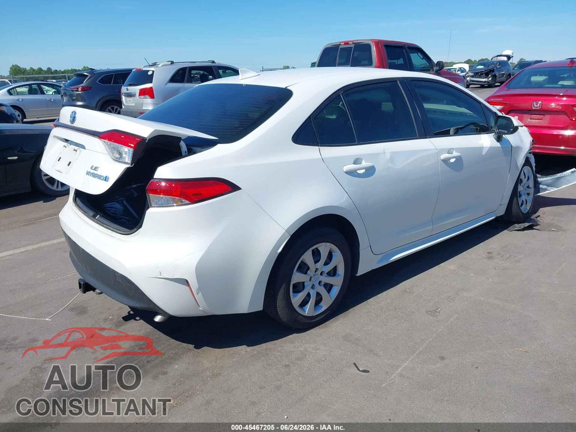 TOYOTA COROLLA 2024 - JTDBCMFE9R3059831