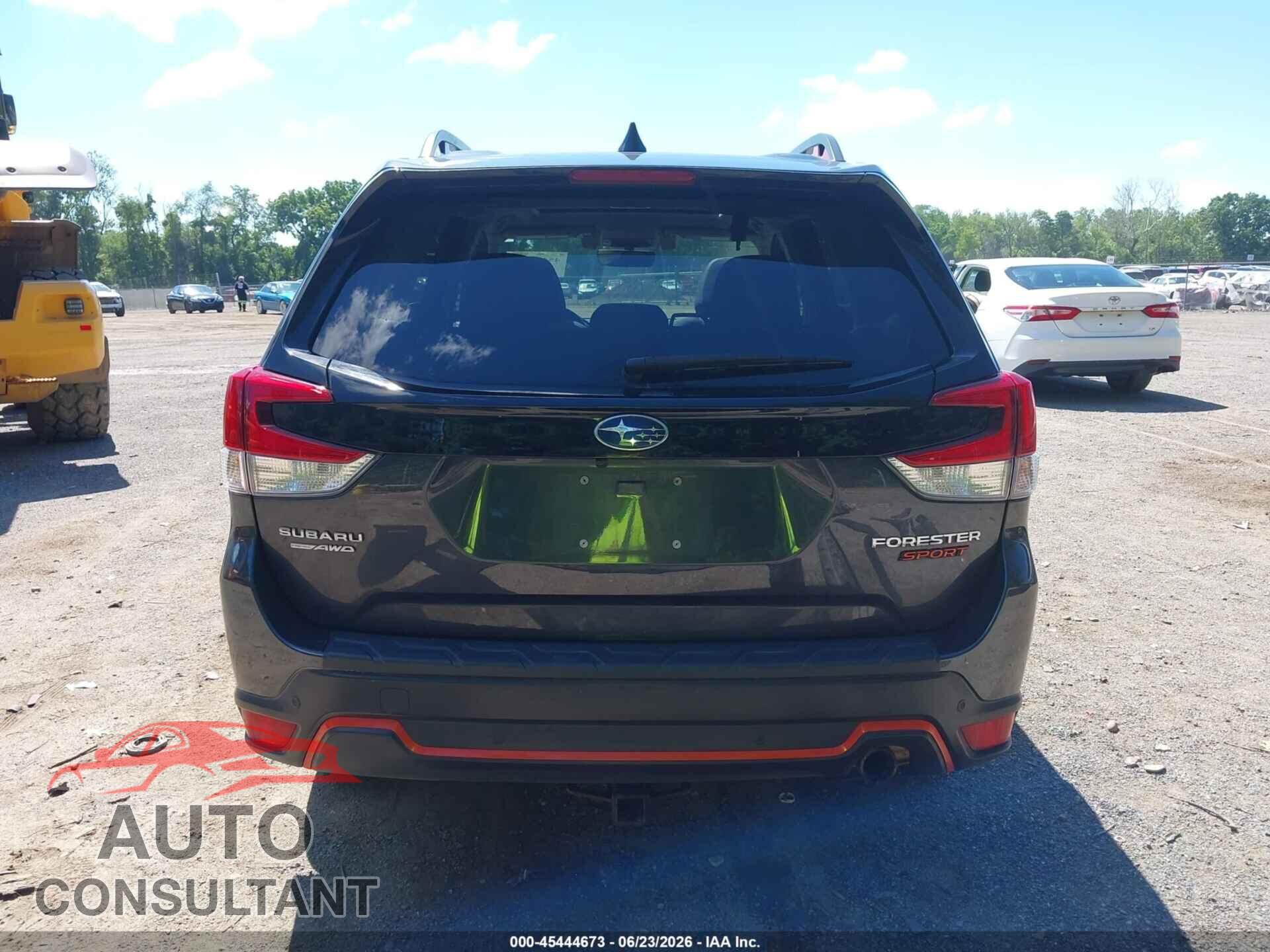 SUBARU FORESTER 2019 - JF2SKAPC7KH590115