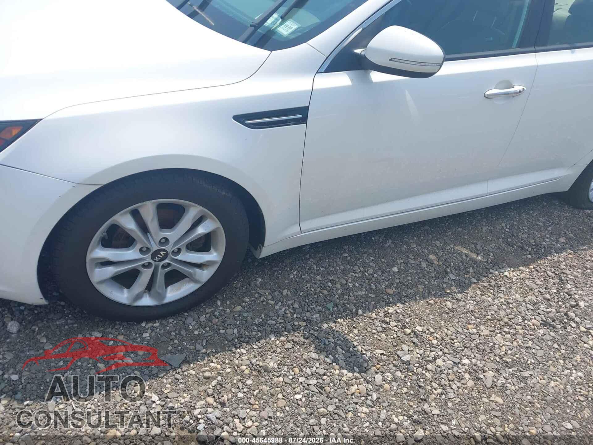 KIA OPTIMA 2011 - KNAGN4A73B5127427