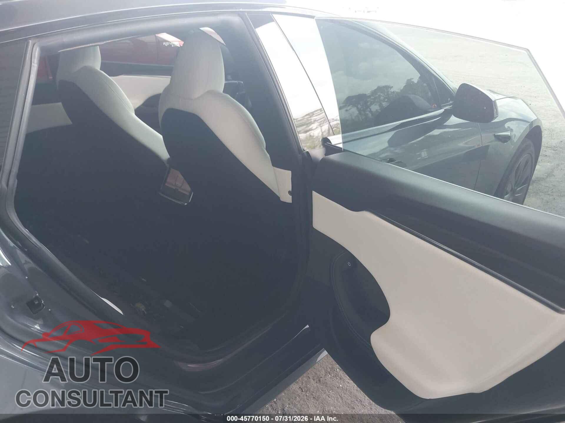 TESLA MODEL S 2021 - 5YJSA1E59MF428477