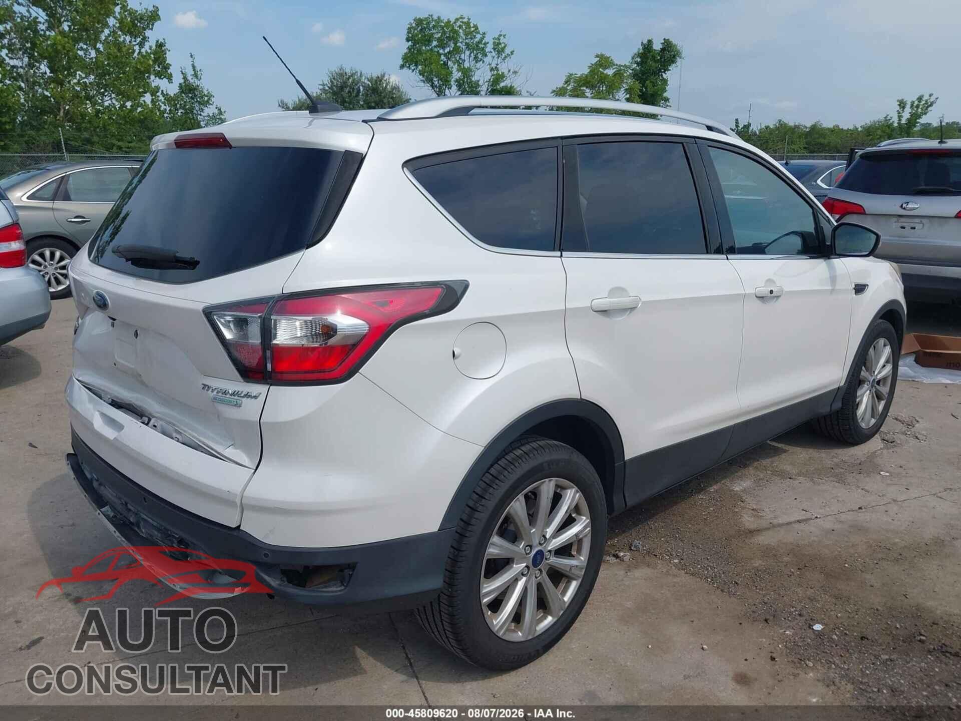 FORD ESCAPE 2017 - 1FMCU0J92HUB31395