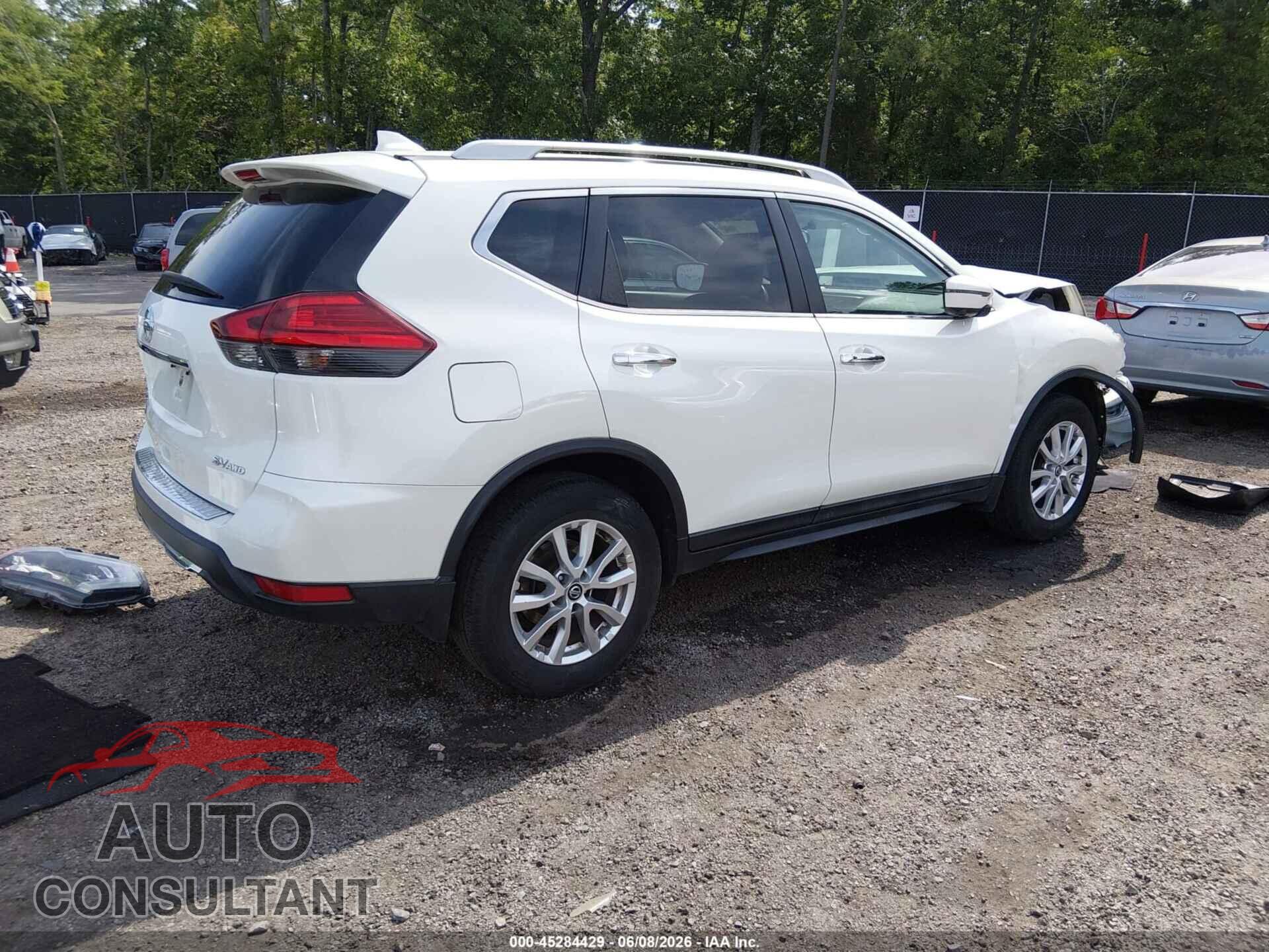 NISSAN ROGUE 2017 - 5N1AT2MVXHC769625