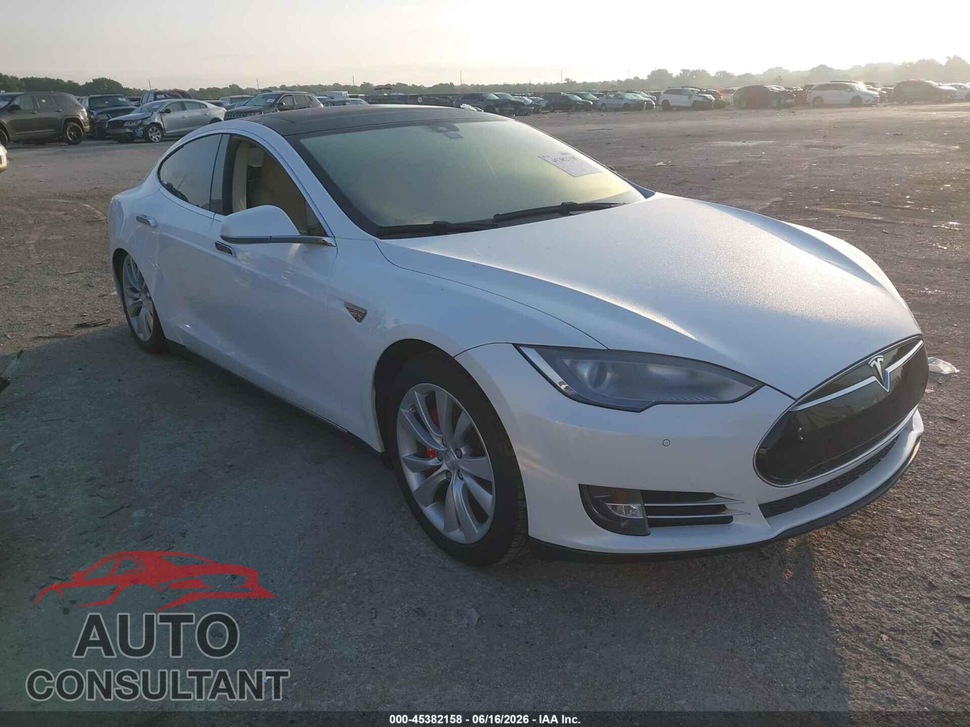 TESLA MODEL S 2014 - 5YJSA1H15EFP50883