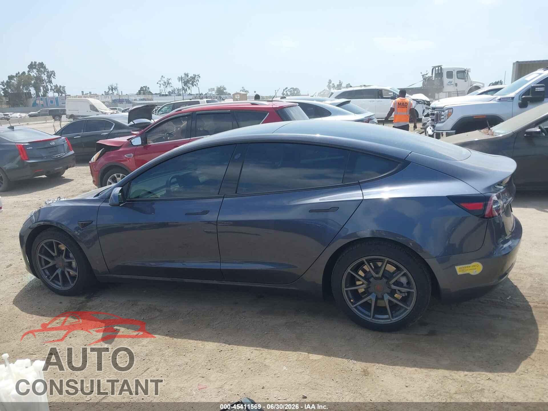 TESLA MODEL 3 2021 - 5YJ3E1EB9MF089170