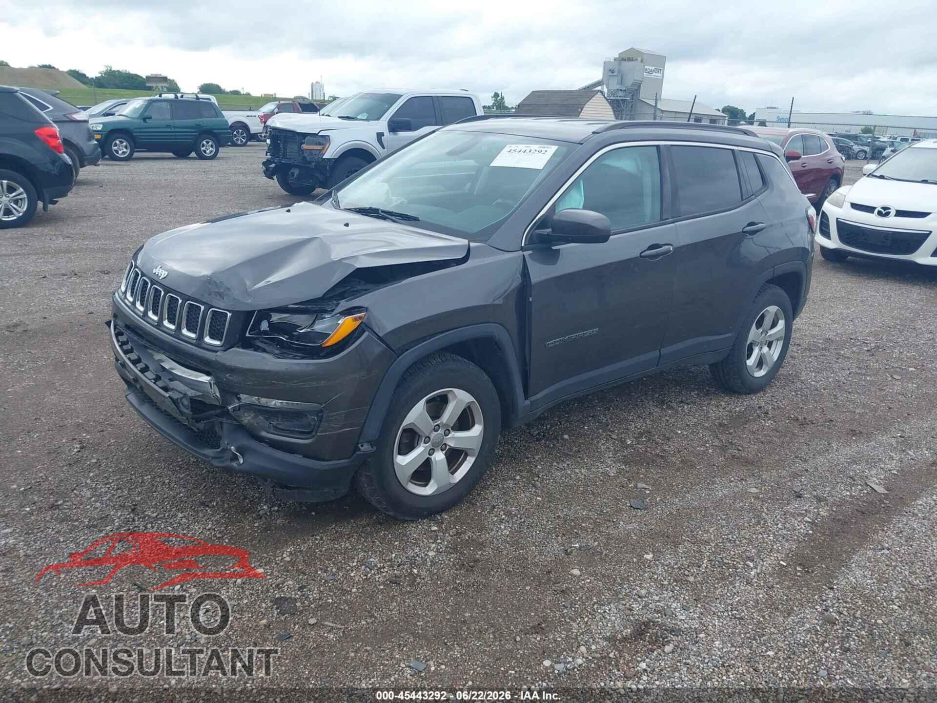JEEP COMPASS 2018 - 3C4NJDBB1JT185656