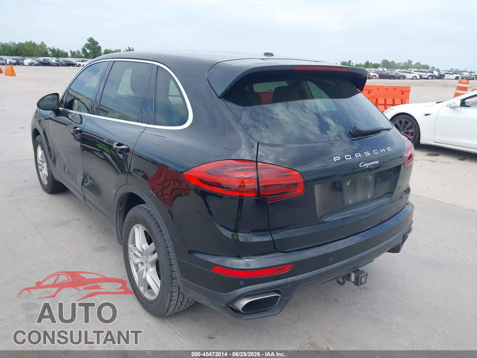 PORSCHE CAYENNE 2016 - WP1AA2A24GLA11118