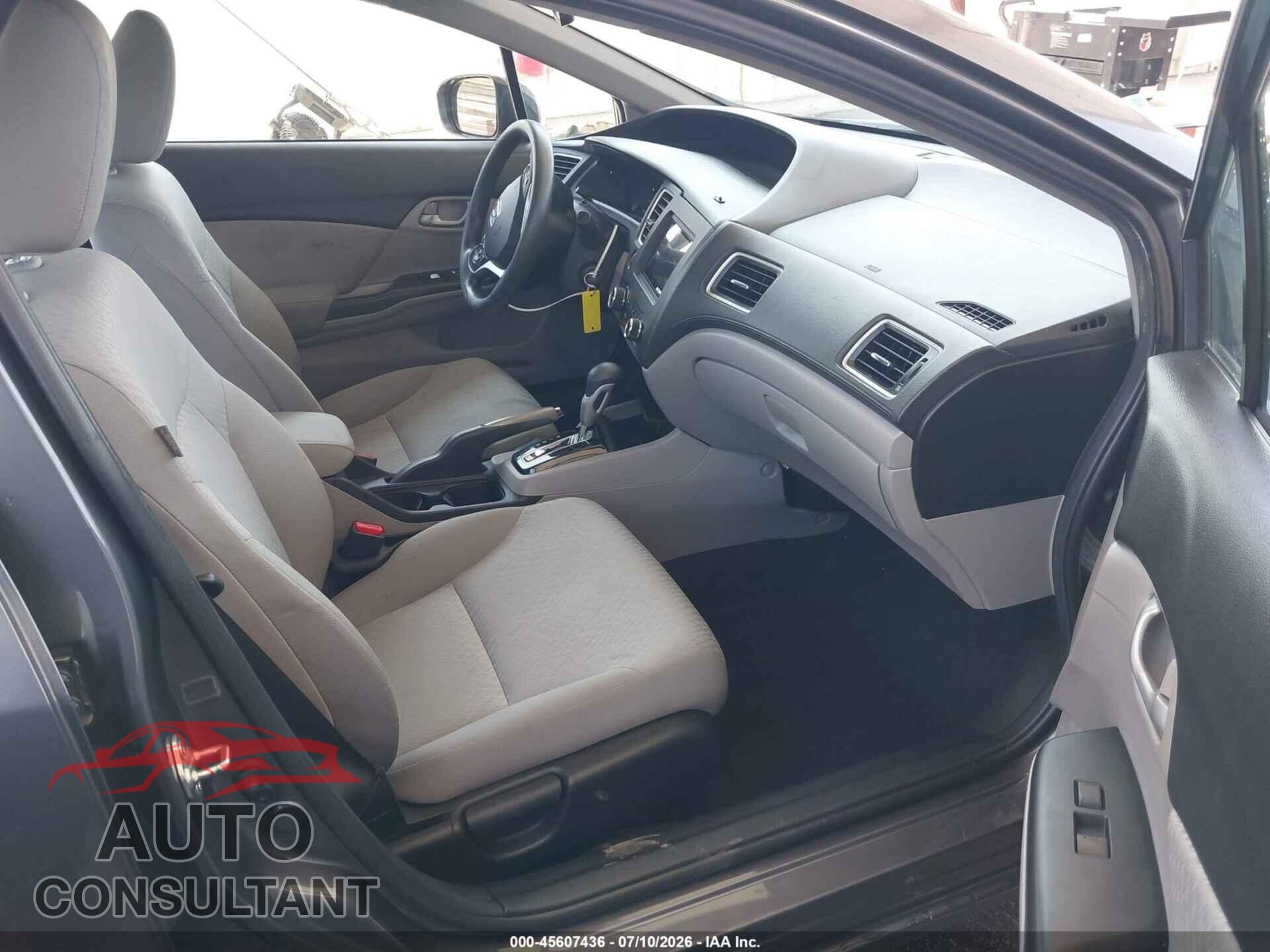 HONDA CIVIC 2015 - 2HGFB2F55FH546866