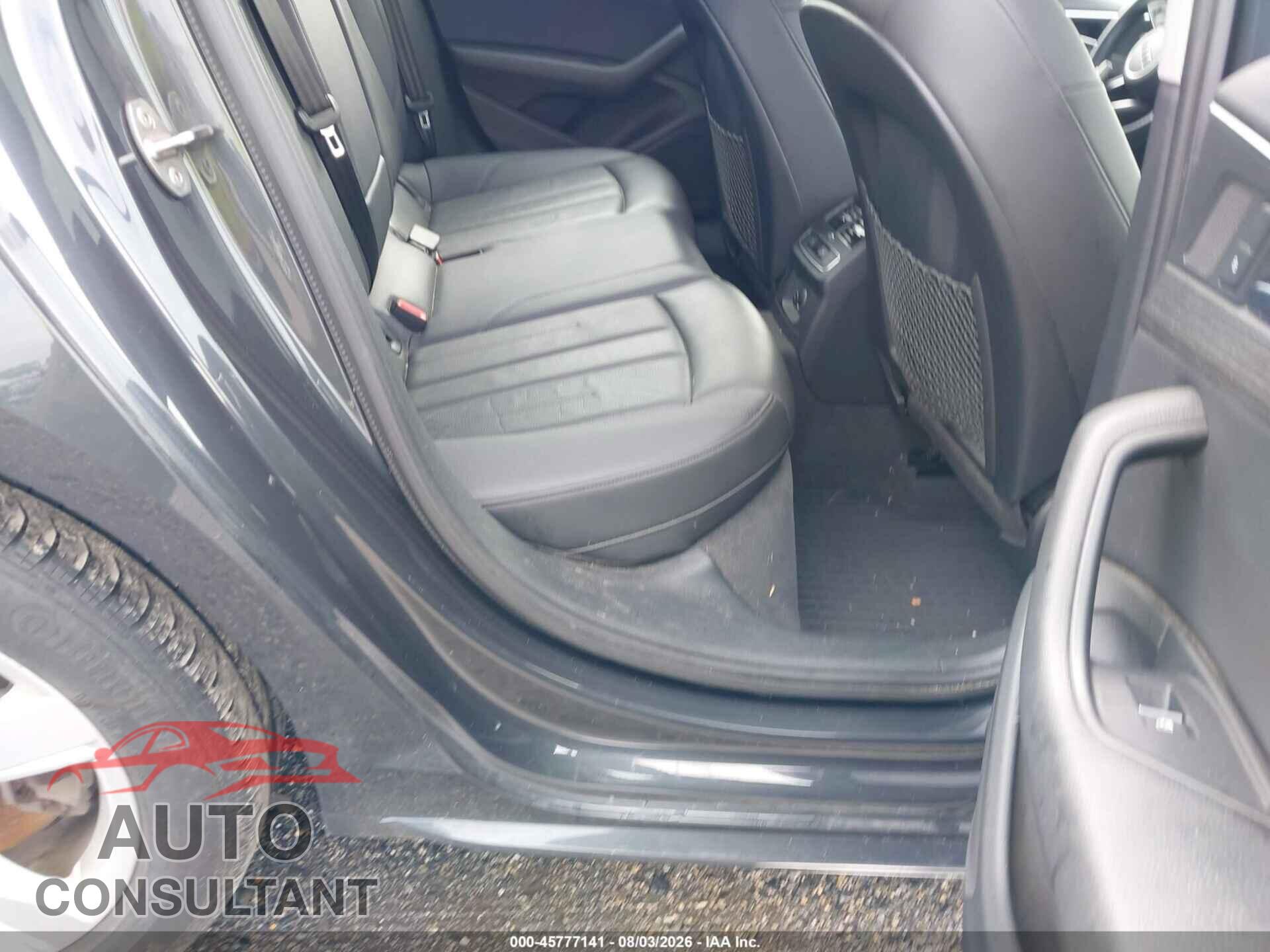 AUDI A4 2019 - WAUDNAF48KA030439