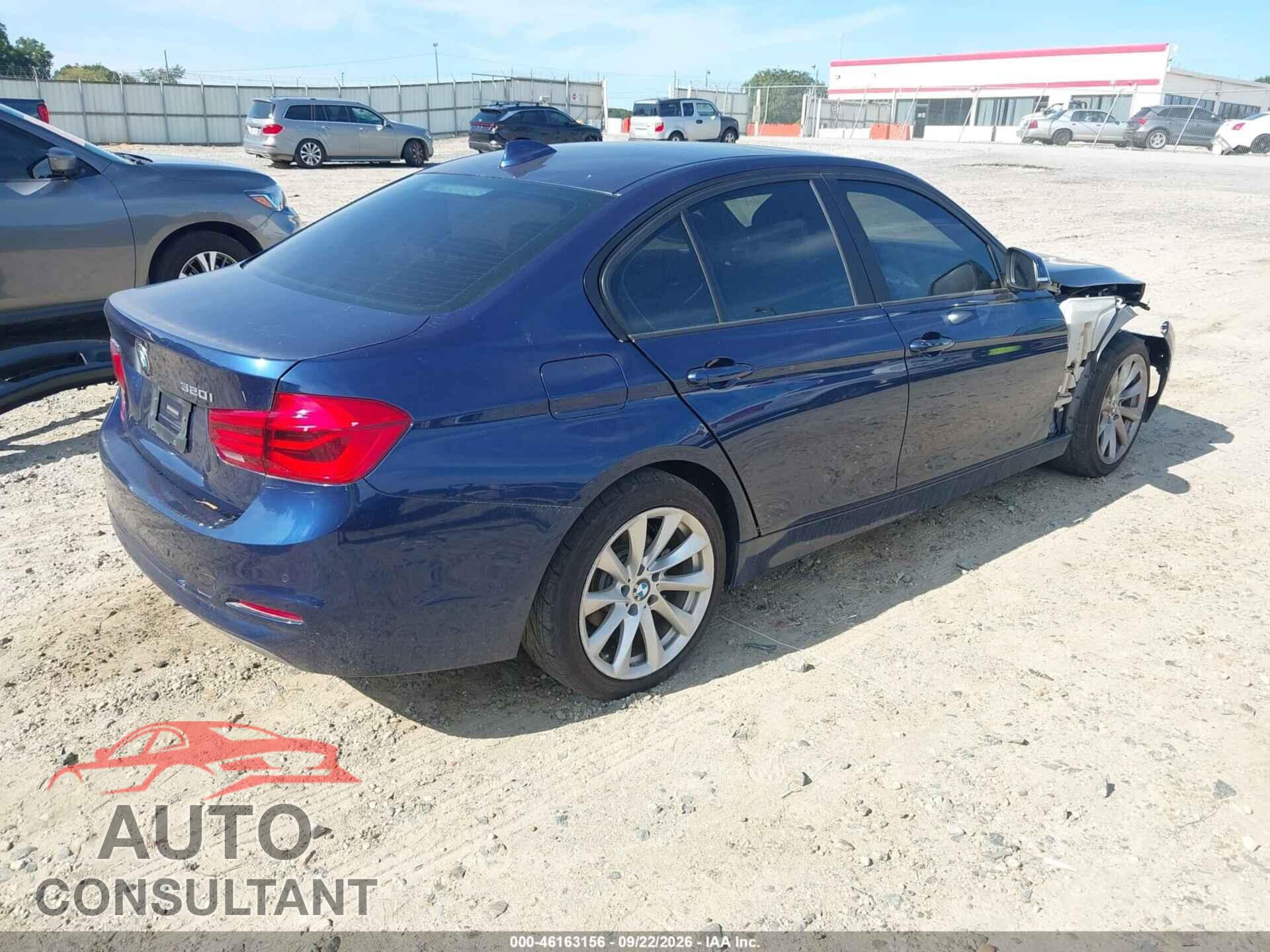 BMW 320I 2017 - WBA8E5G36HNU45095
