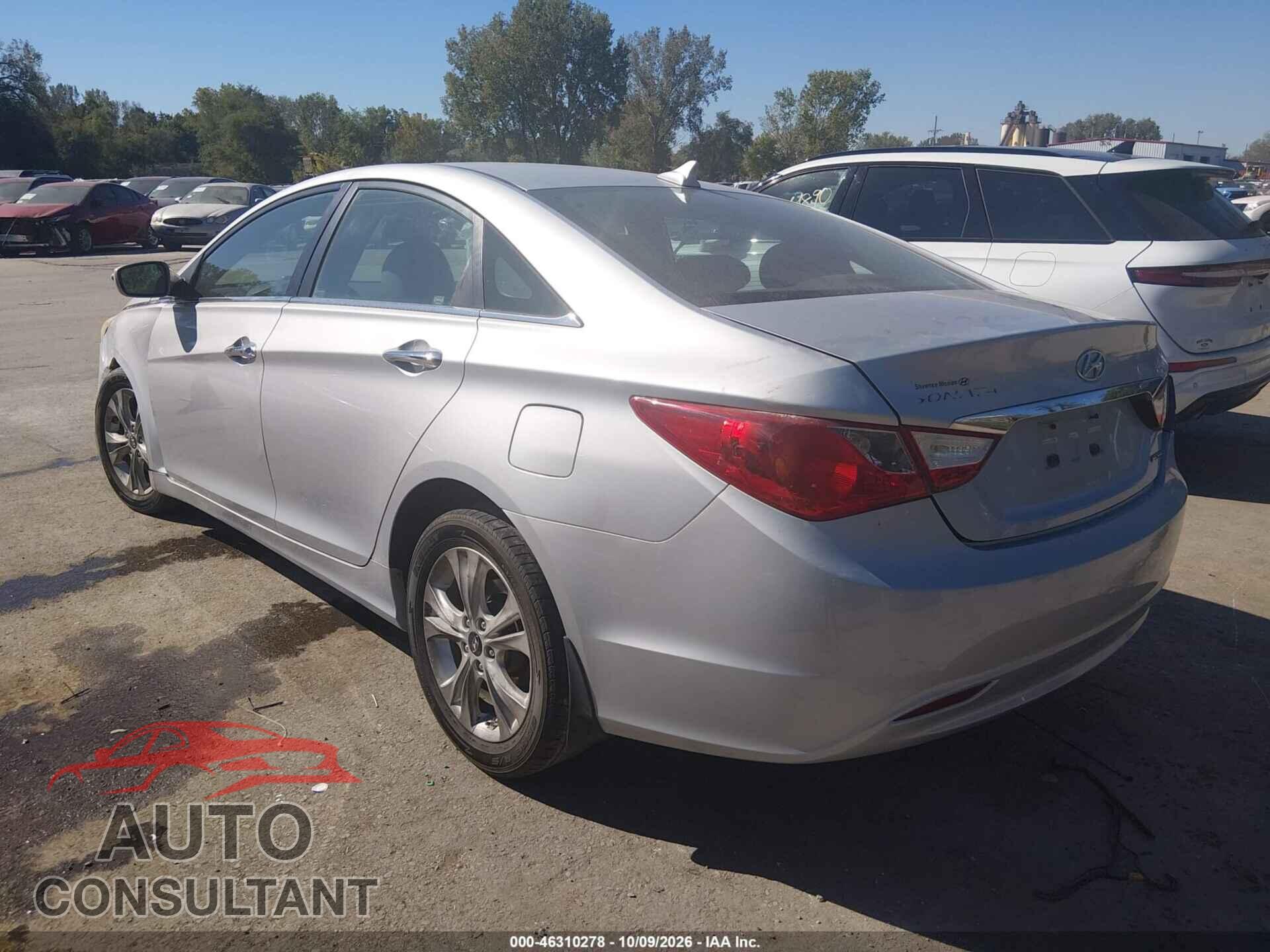 HYUNDAI SONATA 2011 - 5NPEC4AC2BH163199