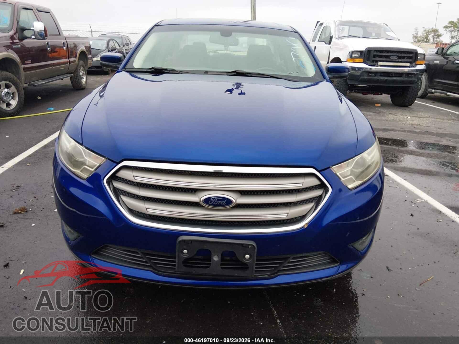 FORD TAURUS 2015 - 1FAHP2E81FG132246