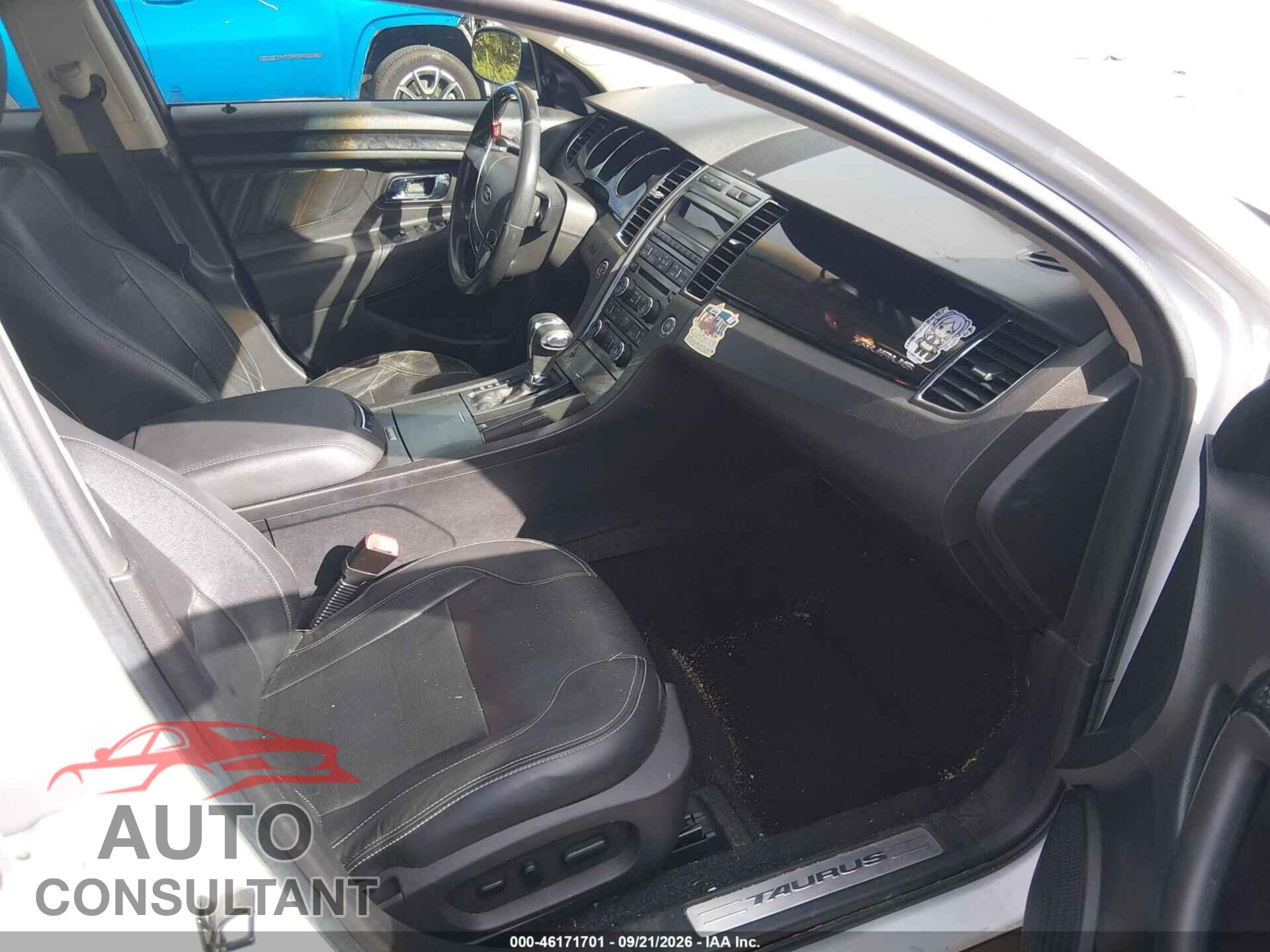 FORD TAURUS 2011 - 1FAHP2FW9BG123902