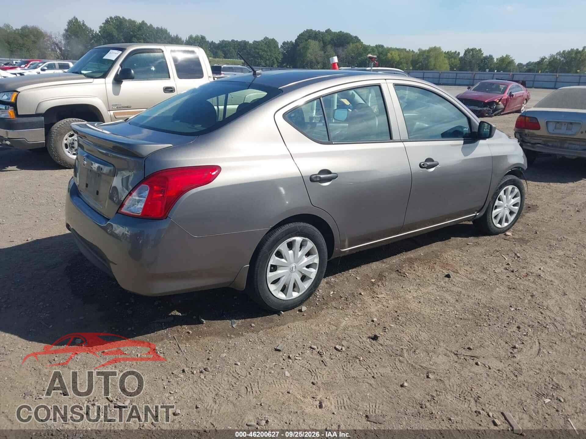 NISSAN VERSA 2017 - 3N1CN7AP5HL902695