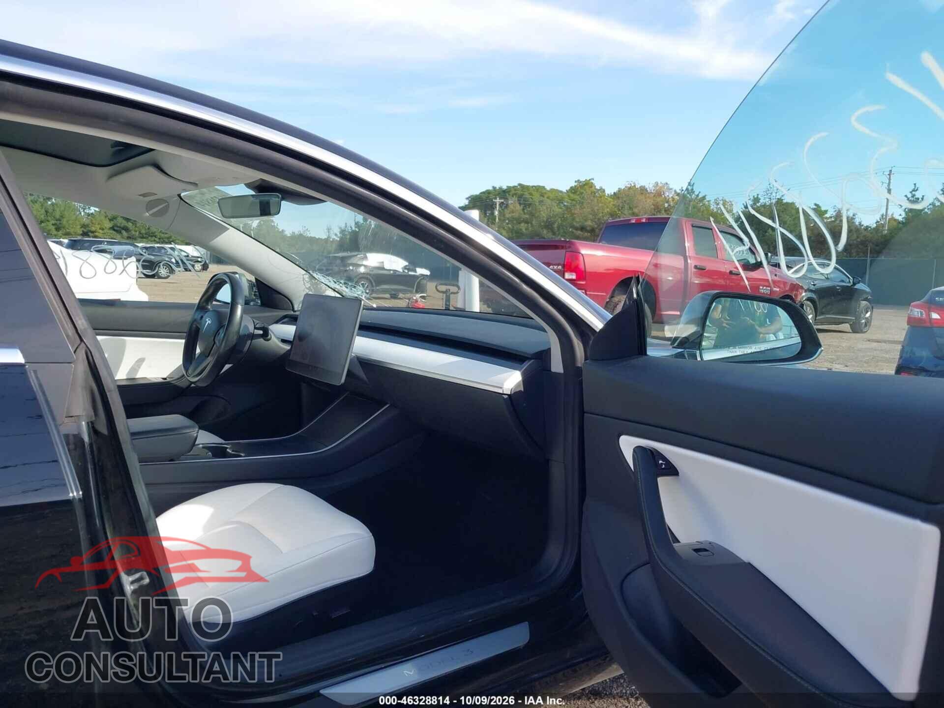 TESLA MODEL 3 2019 - 5YJ3E1EB3KF367364