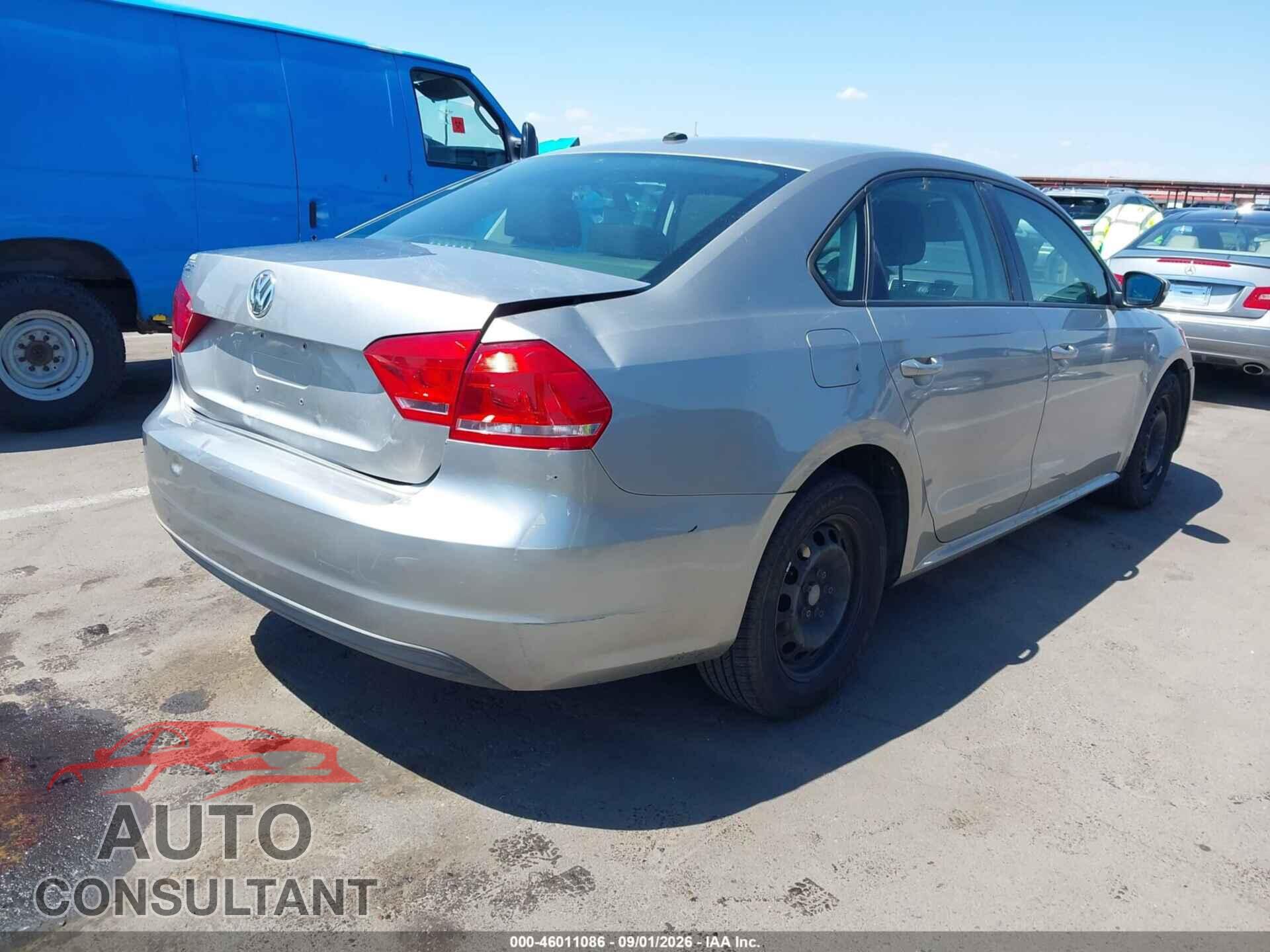 VOLKSWAGEN PASSAT 2013 - 1VWAP7A3XDC151396