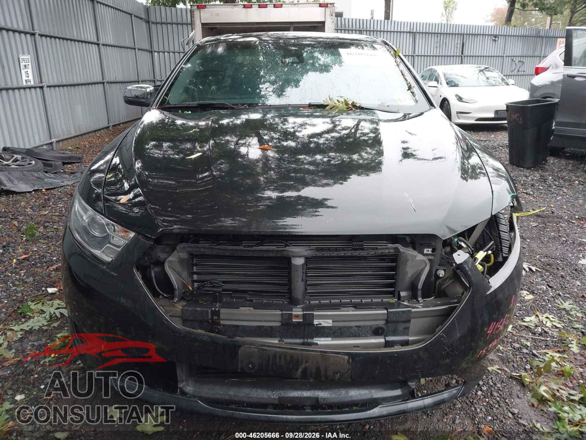 FORD TAURUS 2015 - 1FAHP2F83FG176618