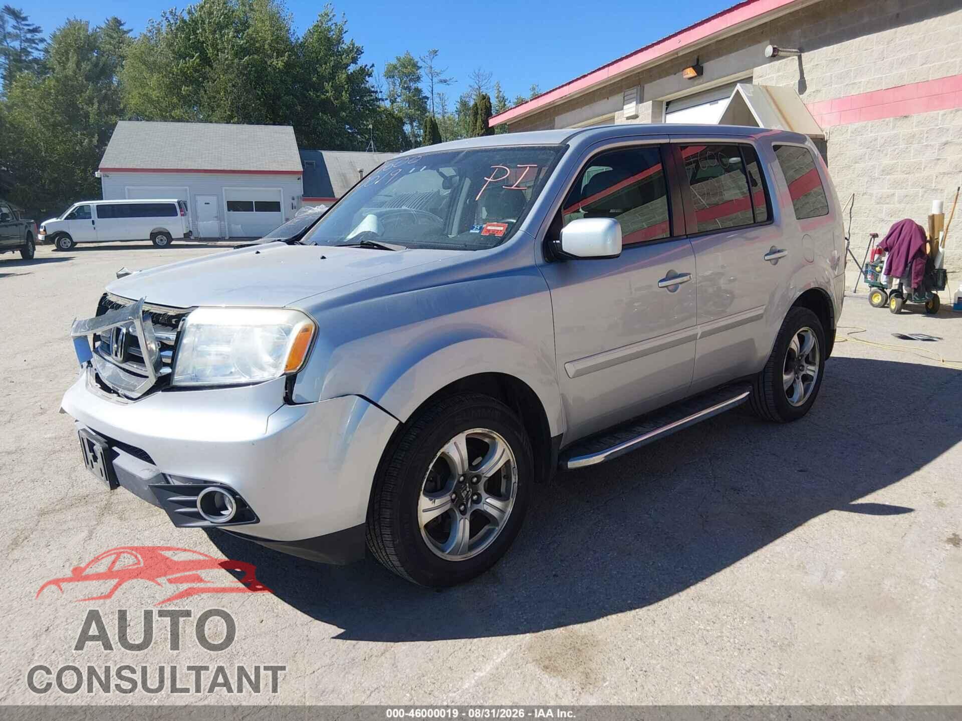 HONDA PILOT 2015 - 5FNYF4H47FB050968