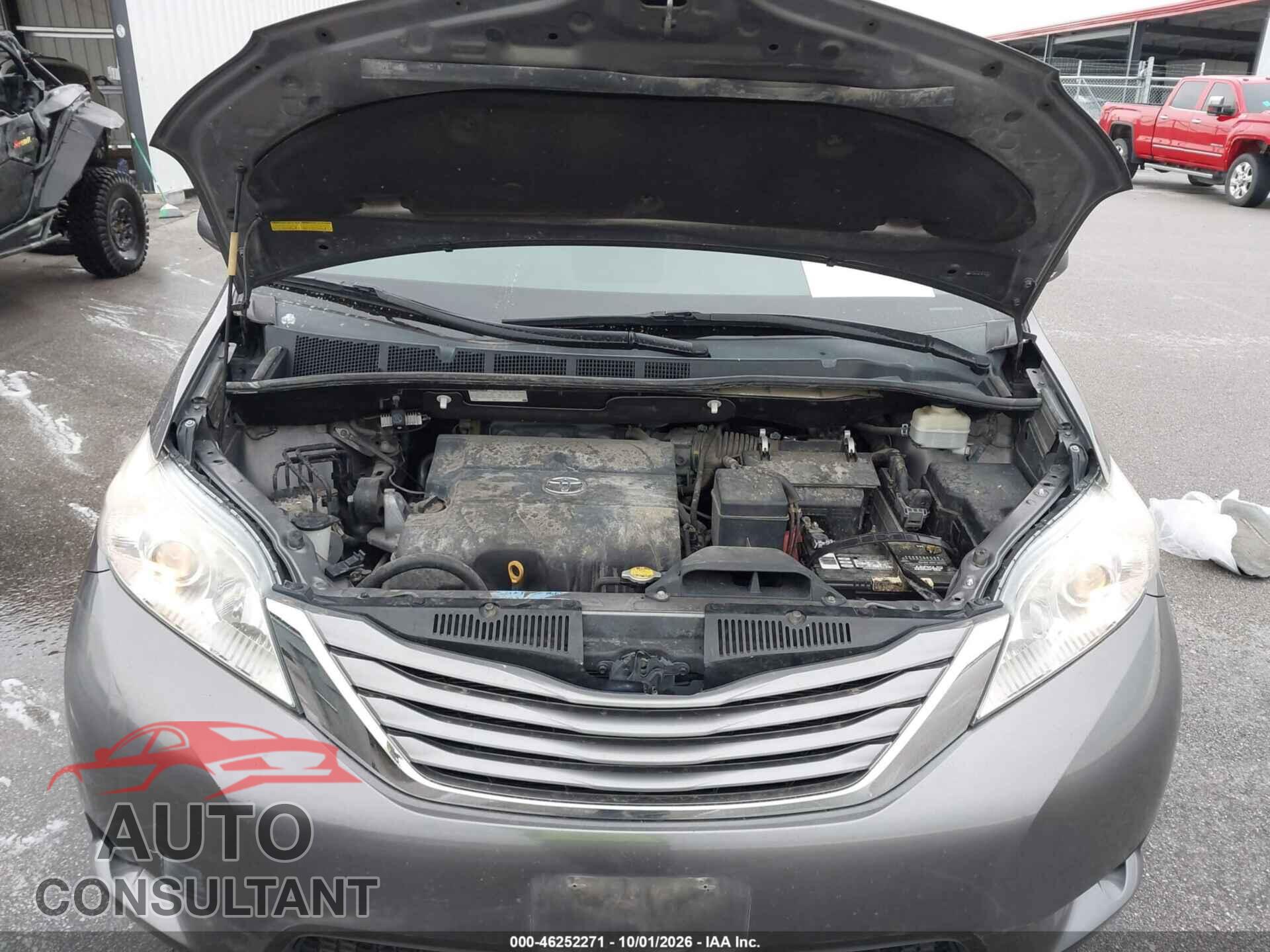 TOYOTA SIENNA 2011 - 5TDYK3DC1BS161802