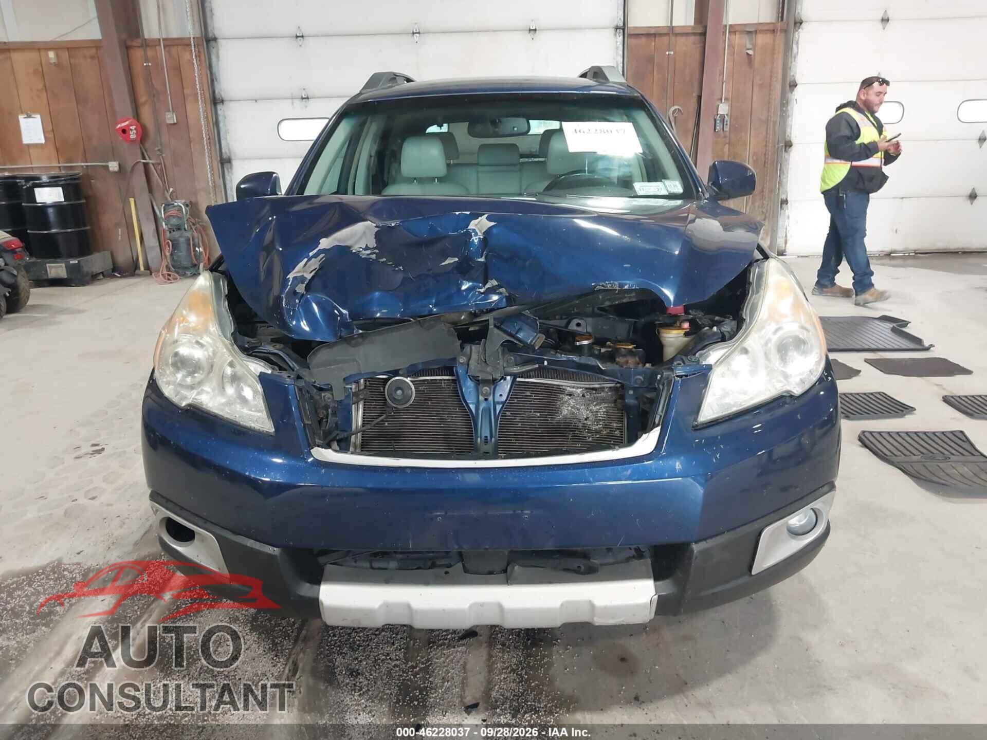 SUBARU OUTBACK 2011 - 4S4BRDKC3B2323071