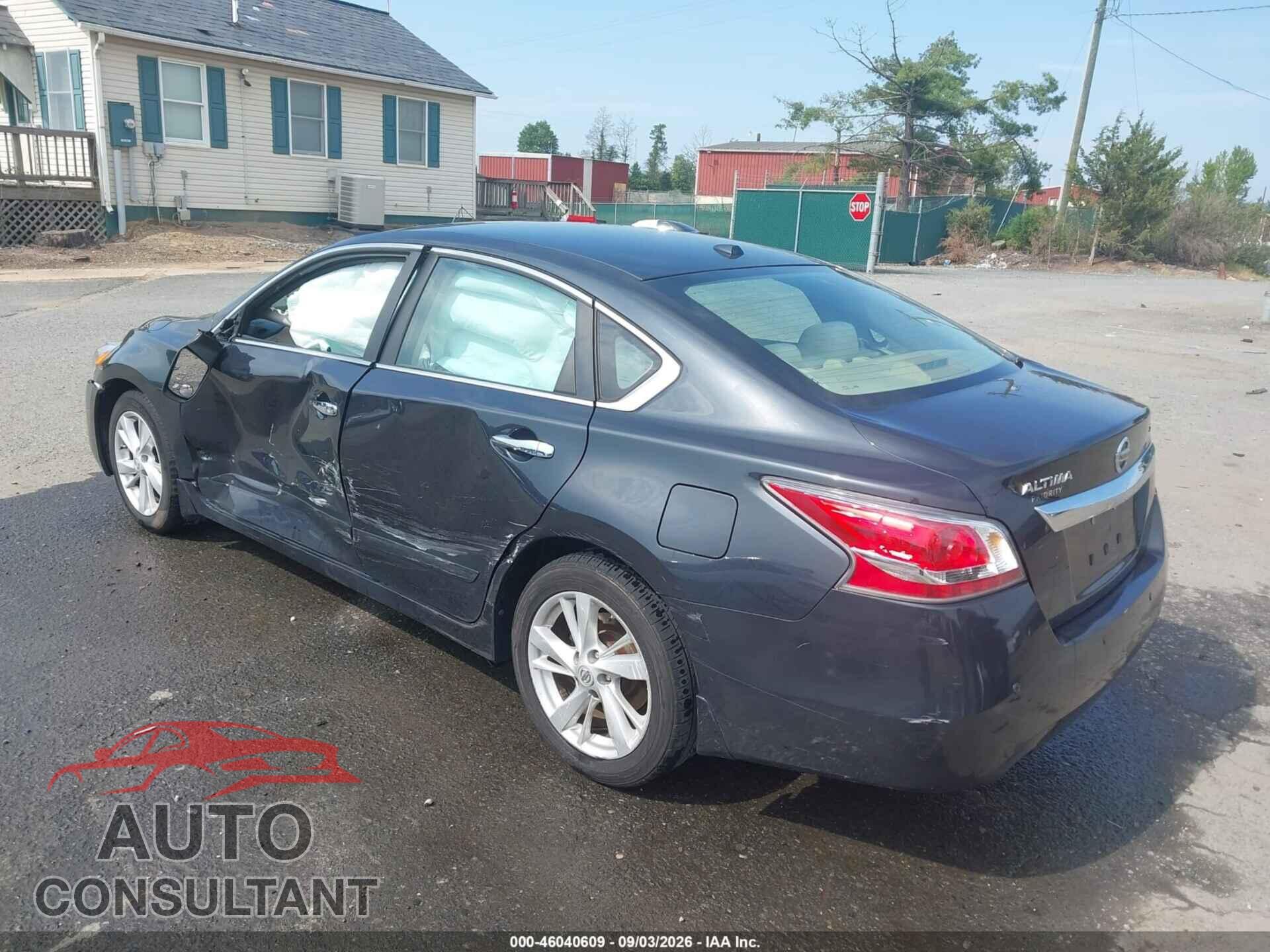 NISSAN ALTIMA 2015 - 1N4AL3AP1FC200164
