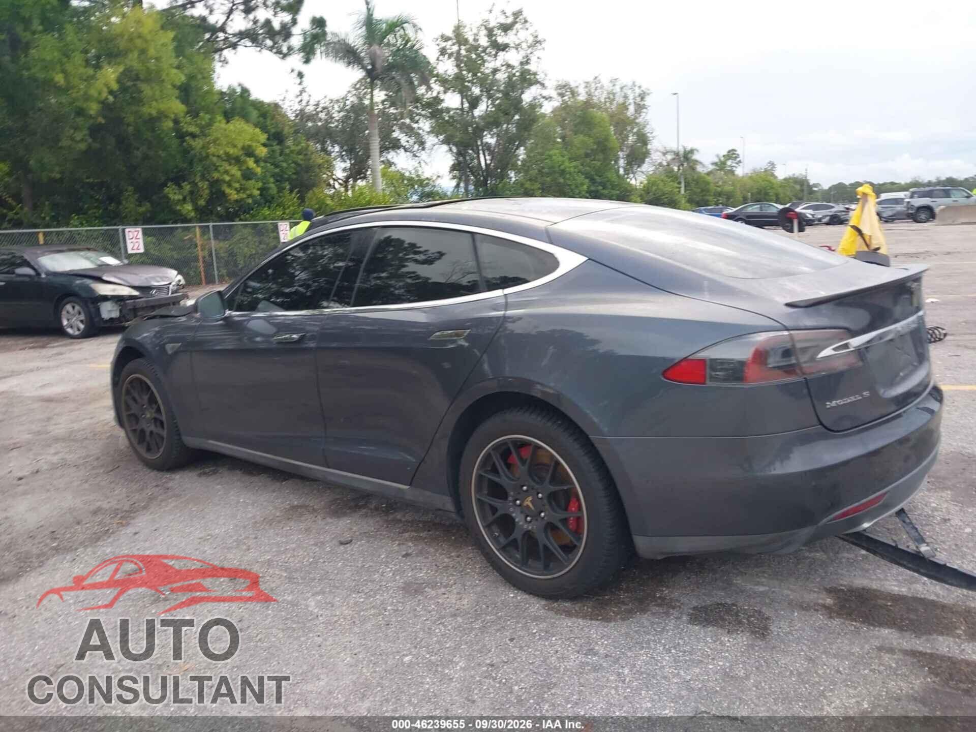 TESLA MODEL S 2015 - 5YJSA1H28FFP73410