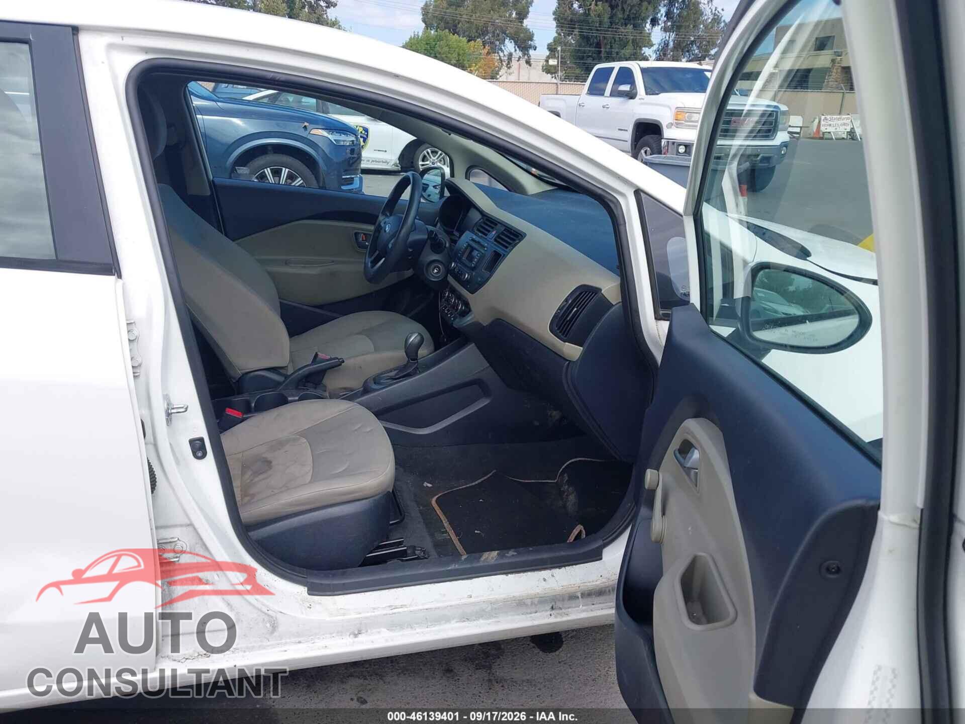 KIA RIO 2014 - KNADM5A37E6372142