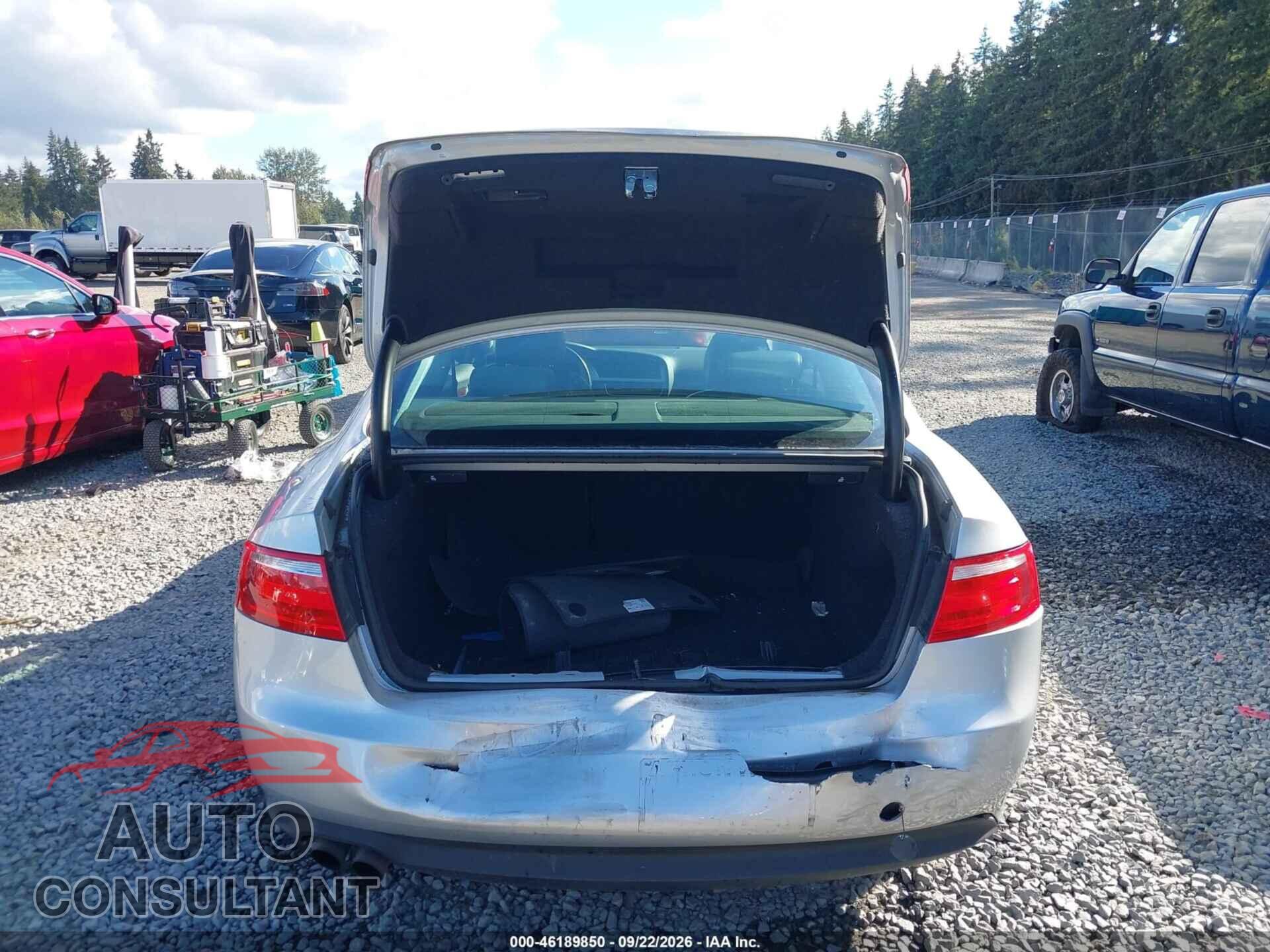 AUDI A5 2011 - WAUCFAFR5BA004532