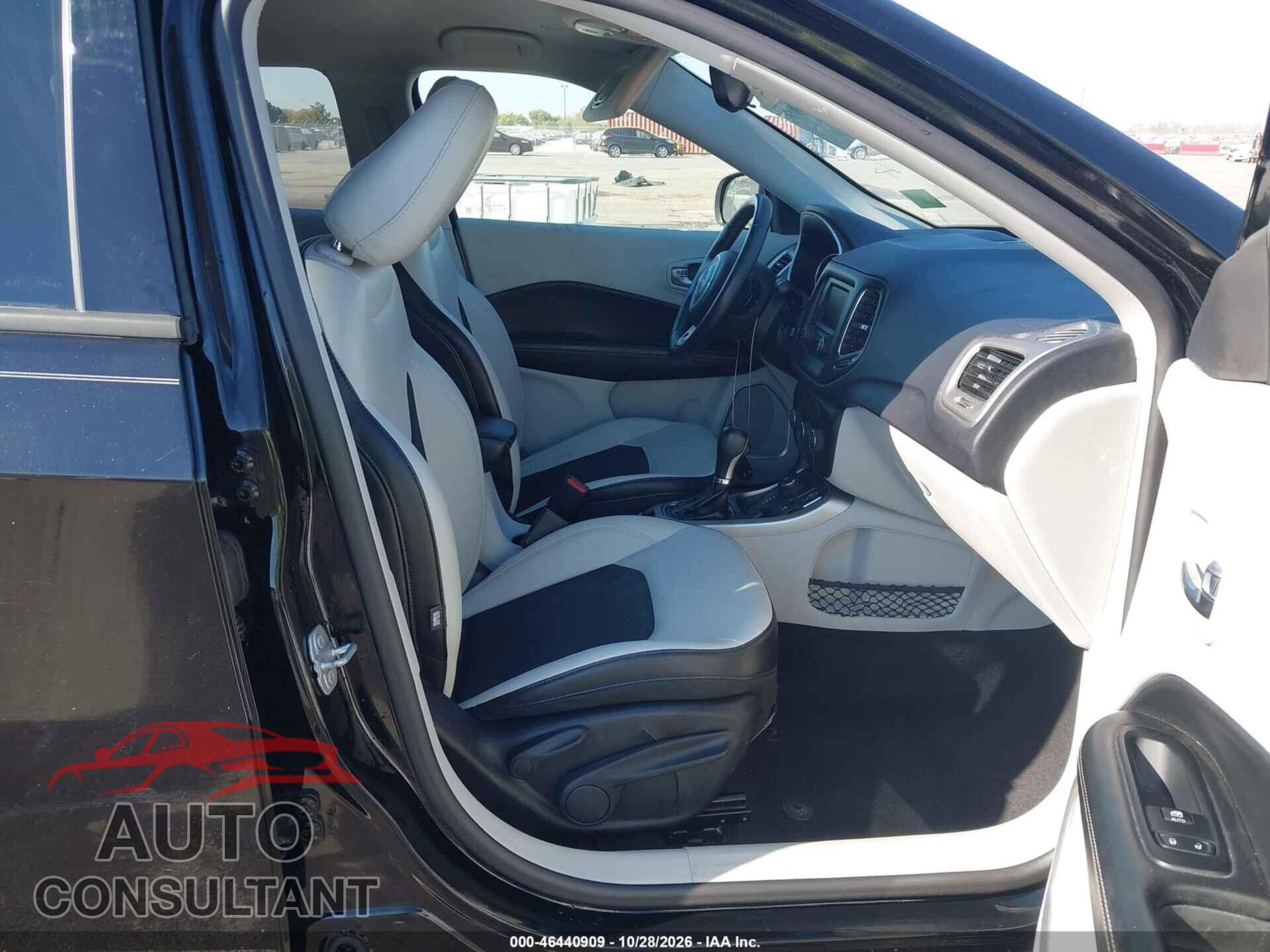 JEEP NEW COMPASS 2017 - 3C4NJDBB8HT624460