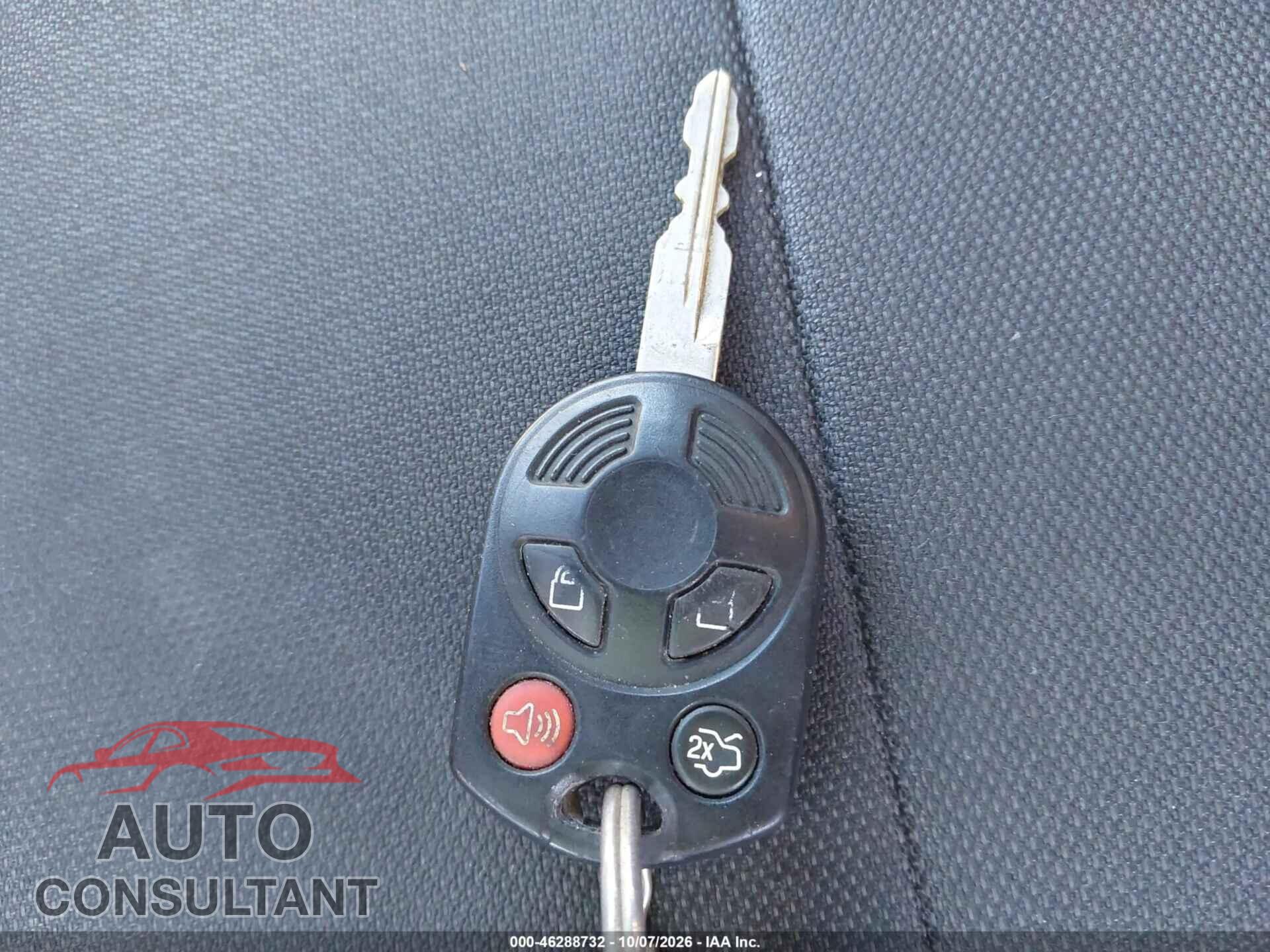 FORD ESCAPE 2011 - 1FMCU9DG2BKA42766
