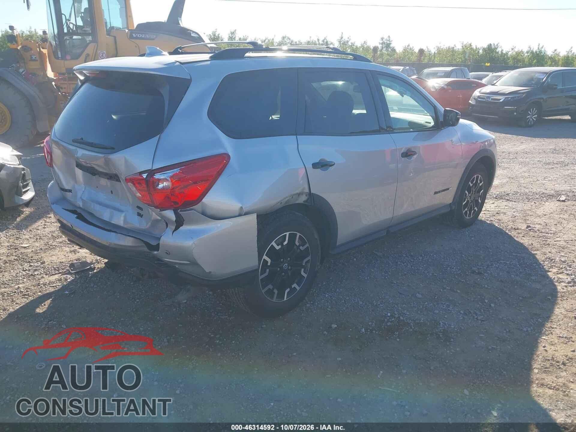 NISSAN PATHFINDER 2019 - 5N1DR2MM8KC623363