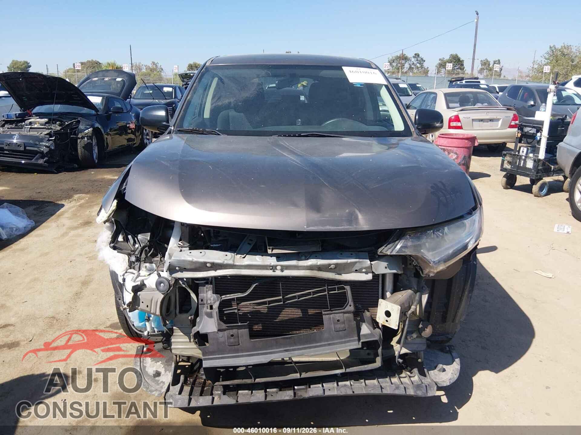 MITSUBISHI OUTLANDER 2017 - JA4AD2A34HZ063181