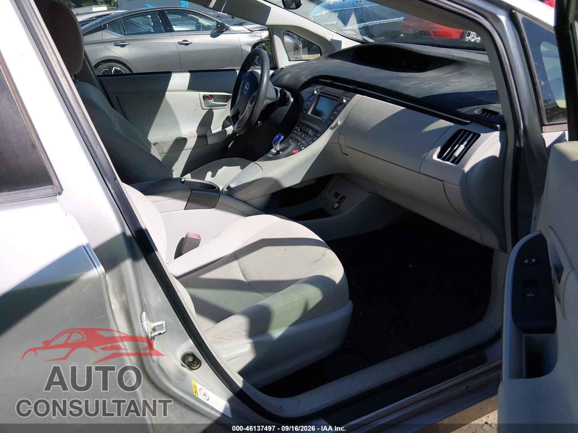 TOYOTA PRIUS 2015 - JTDKN3DU3F0416125