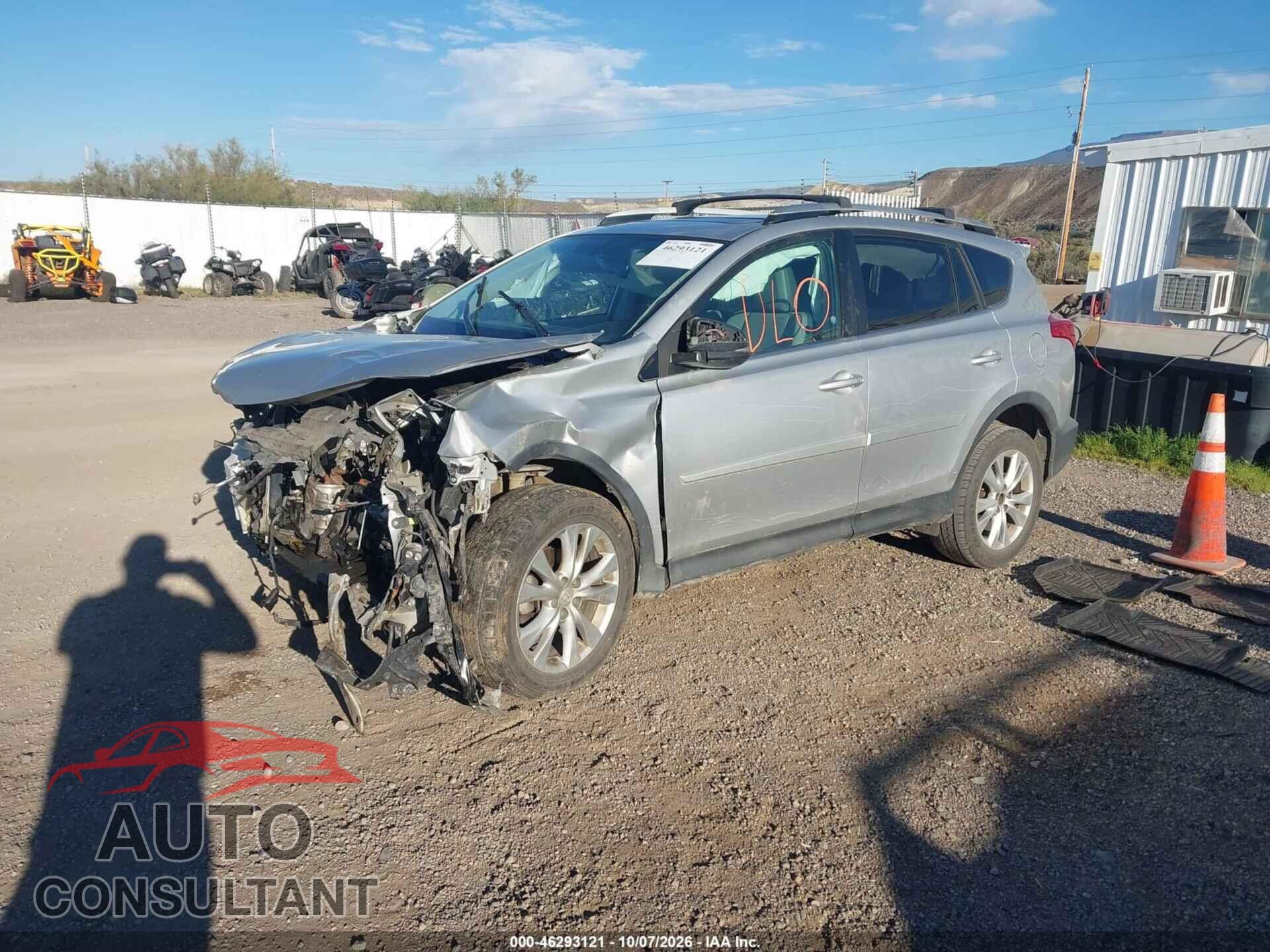 TOYOTA RAV4 2013 - 2T3DFREV8DW100597