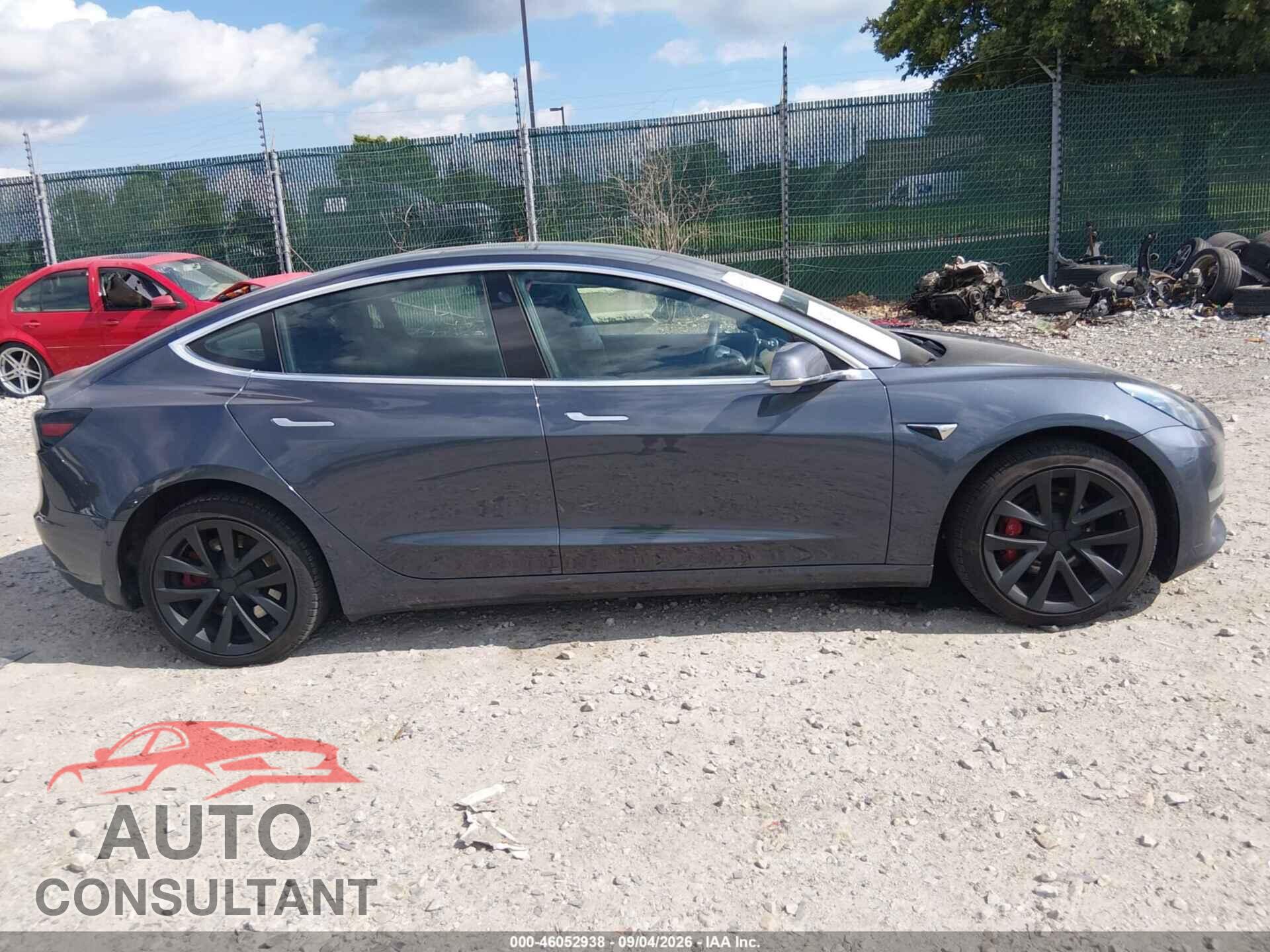 TESLA MODEL 3 2019 - 5YJ3E1EB8KF481313
