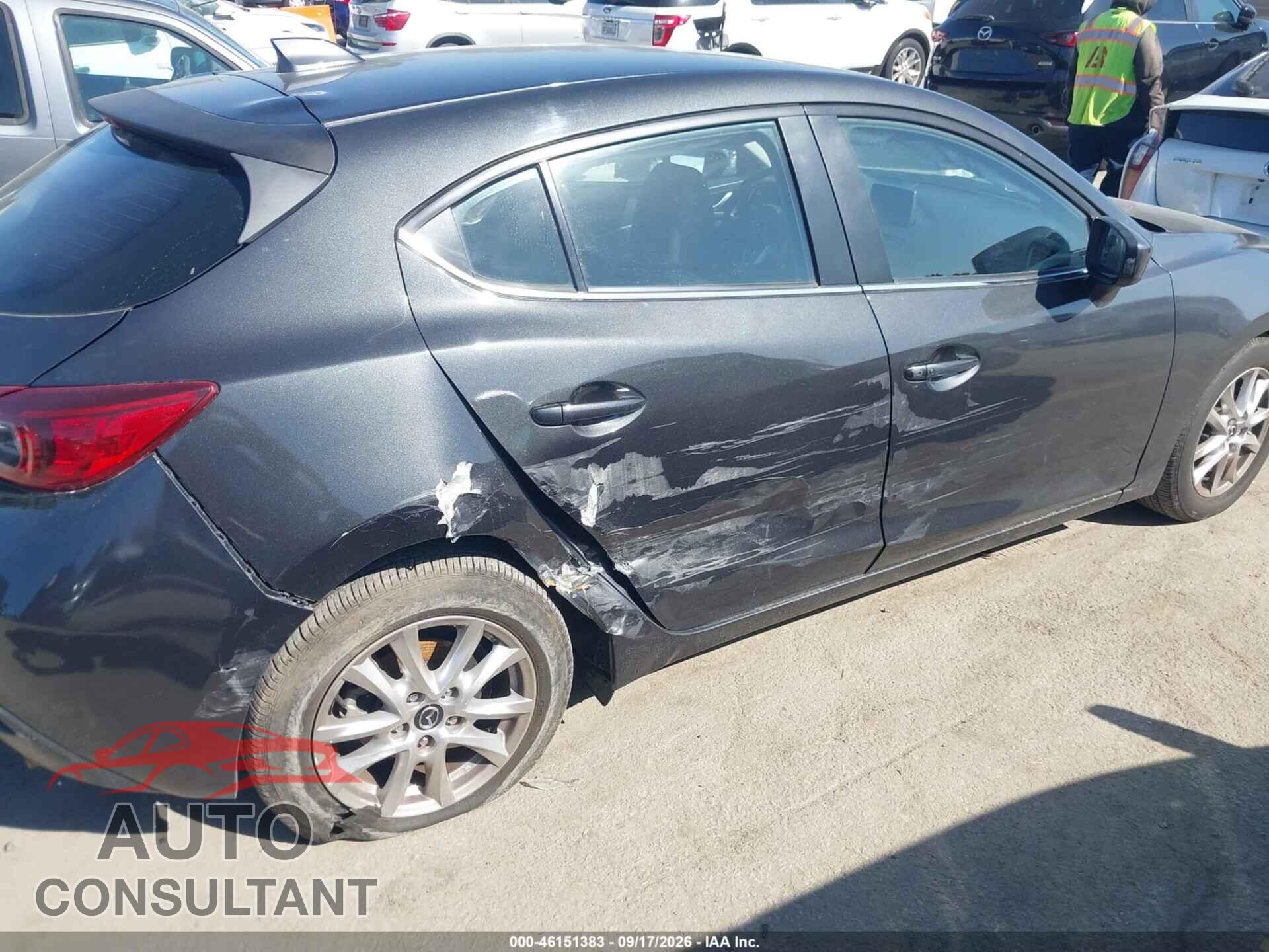 MAZDA MAZDA3 2015 - JM1BM1M71F1240932