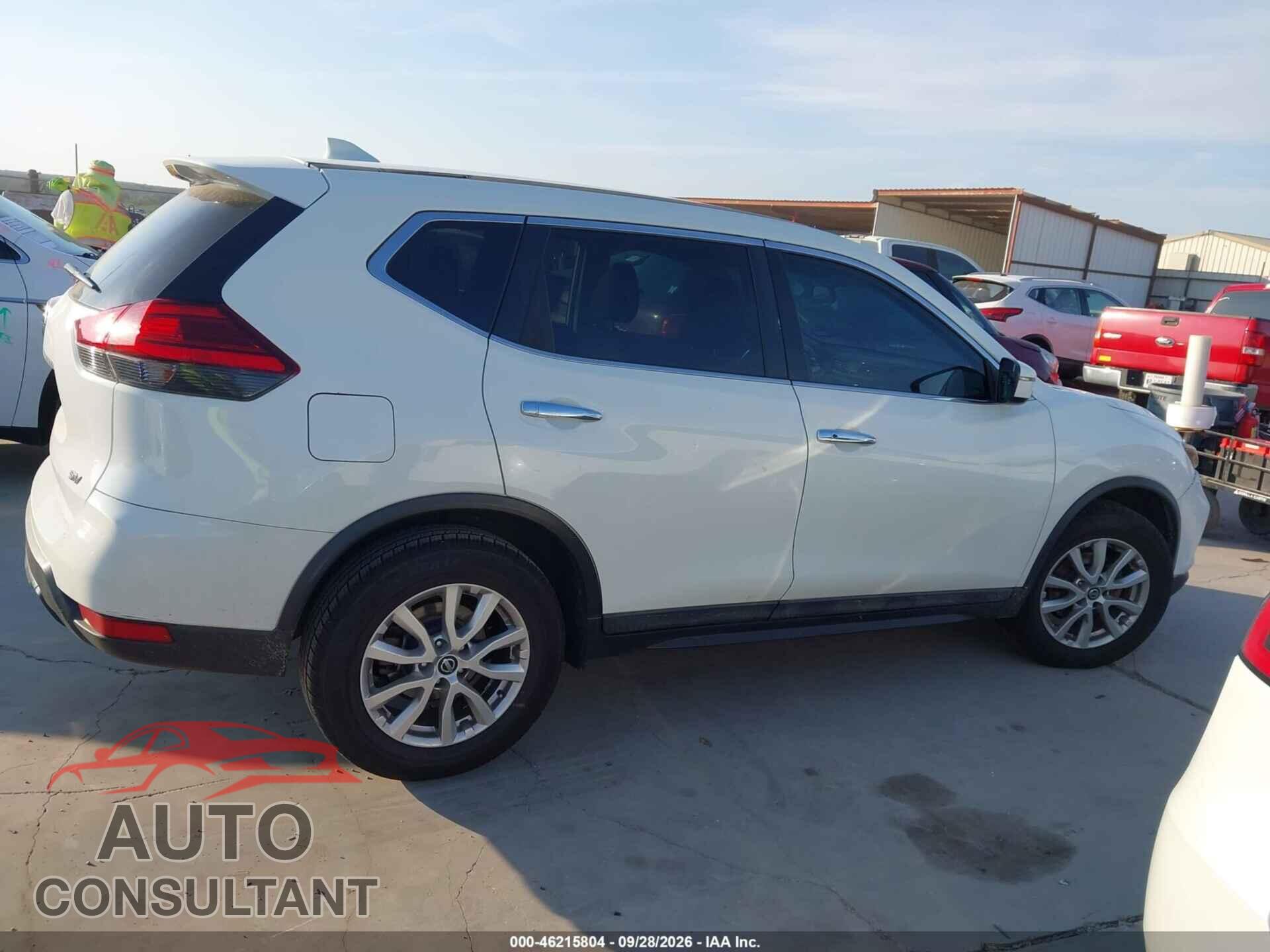 NISSAN ROGUE 2017 - 5N1AT2MT0HC858375