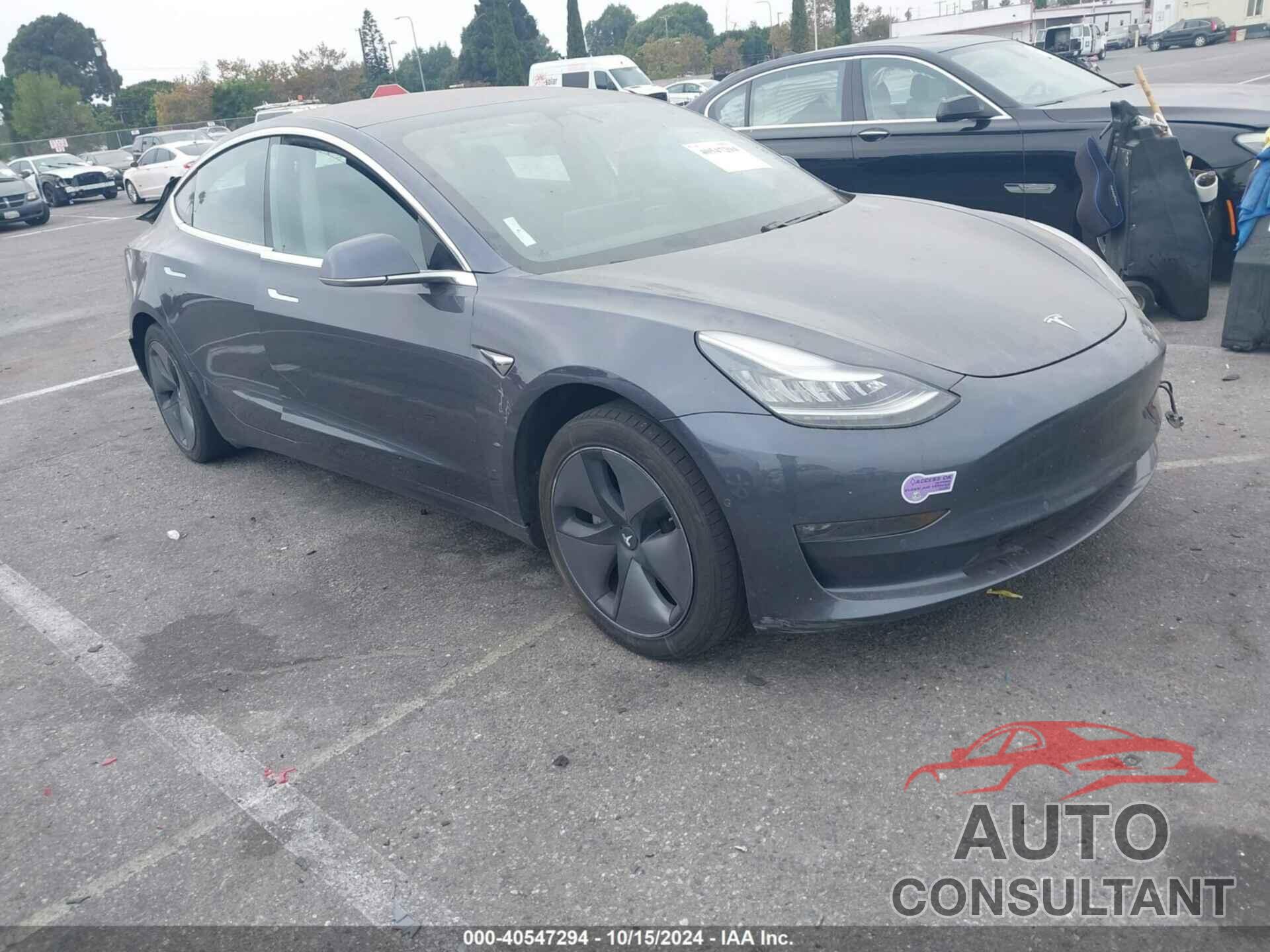 TESLA MODEL 3 2018 - 5YJ3E1EA8JF123909