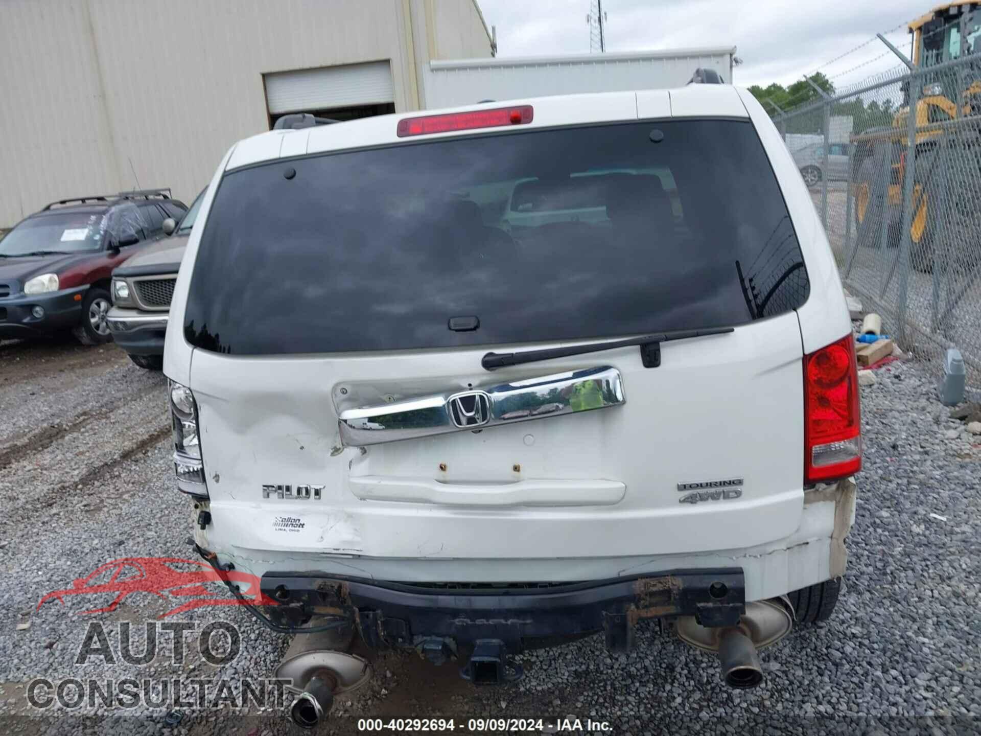 HONDA PILOT 2013 - 5FNYF4H98DB072955