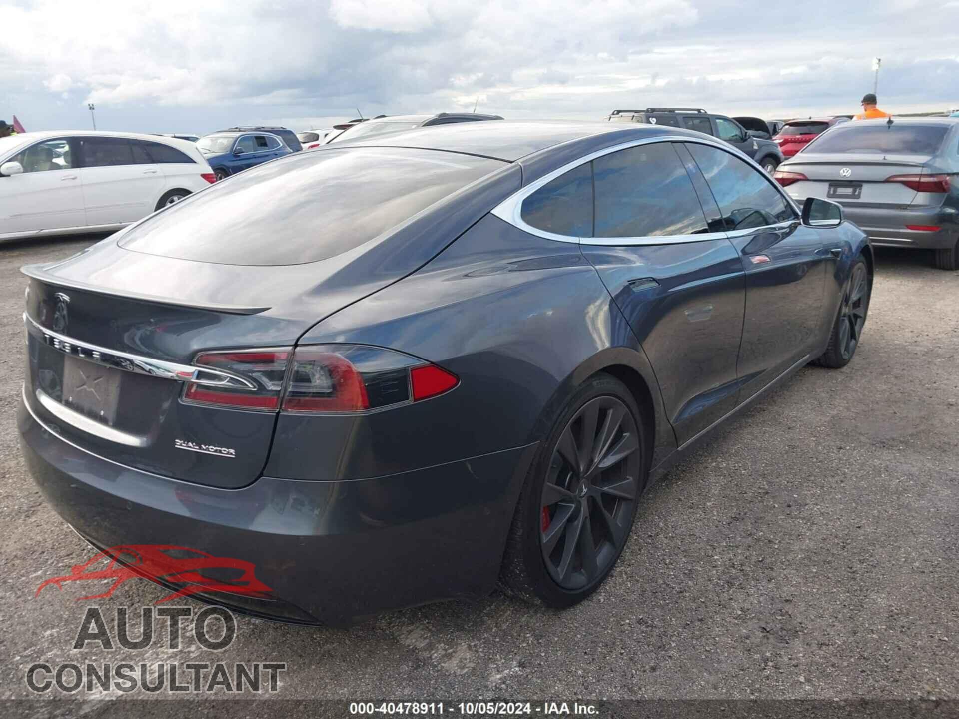 TESLA MODEL S 2020 - 5YJSA1E49LF412351
