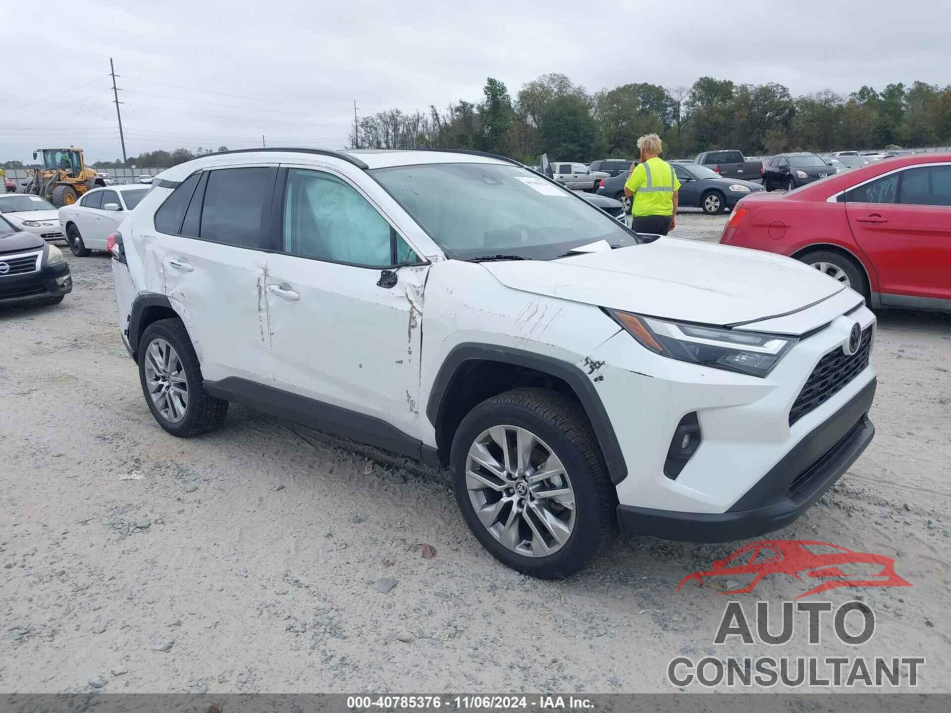 TOYOTA RAV4 2024 - 2T3C1RFV3RW301761