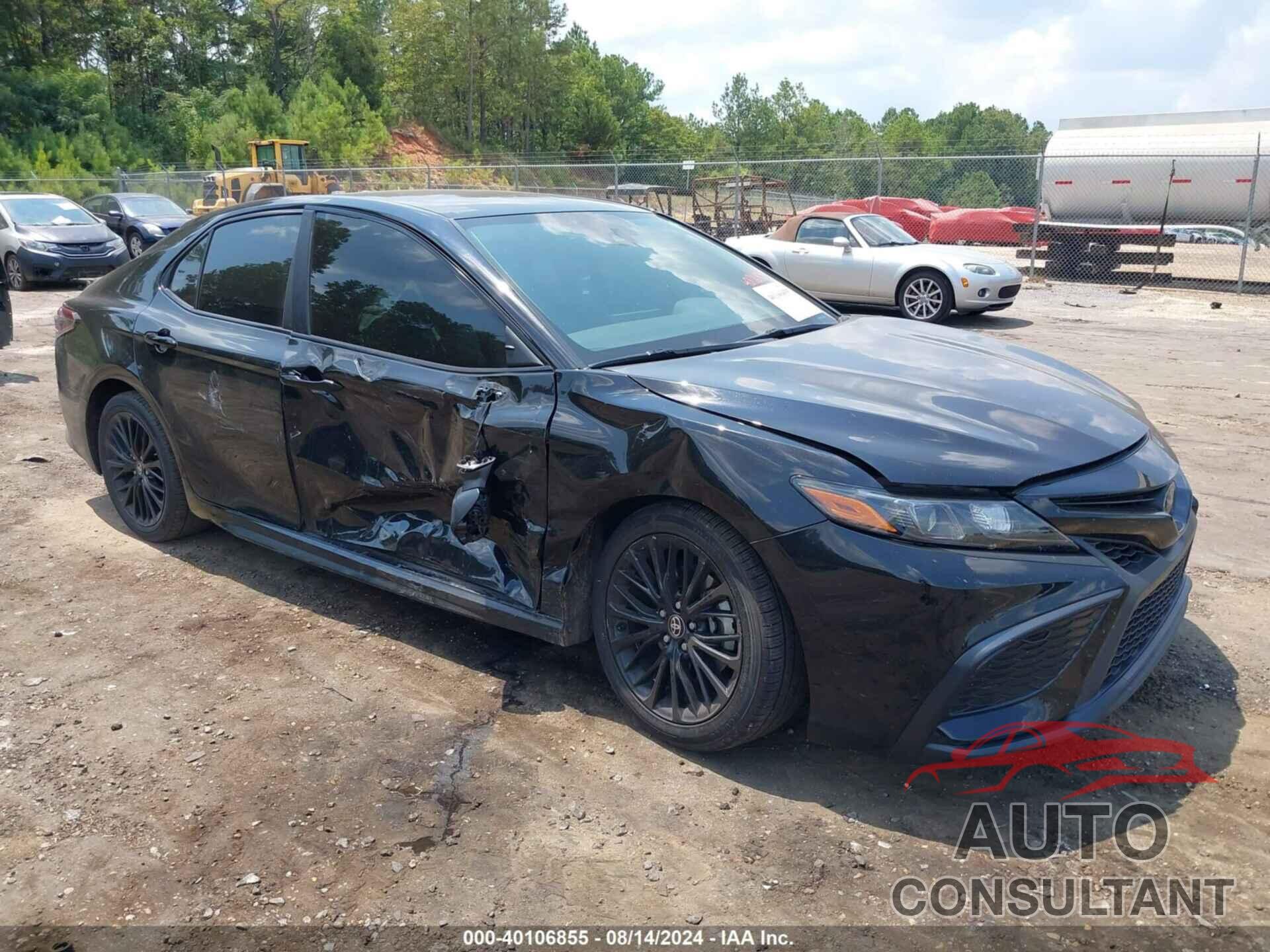 TOYOTA CAMRY 2021 - 4T1G11AK6MU494022