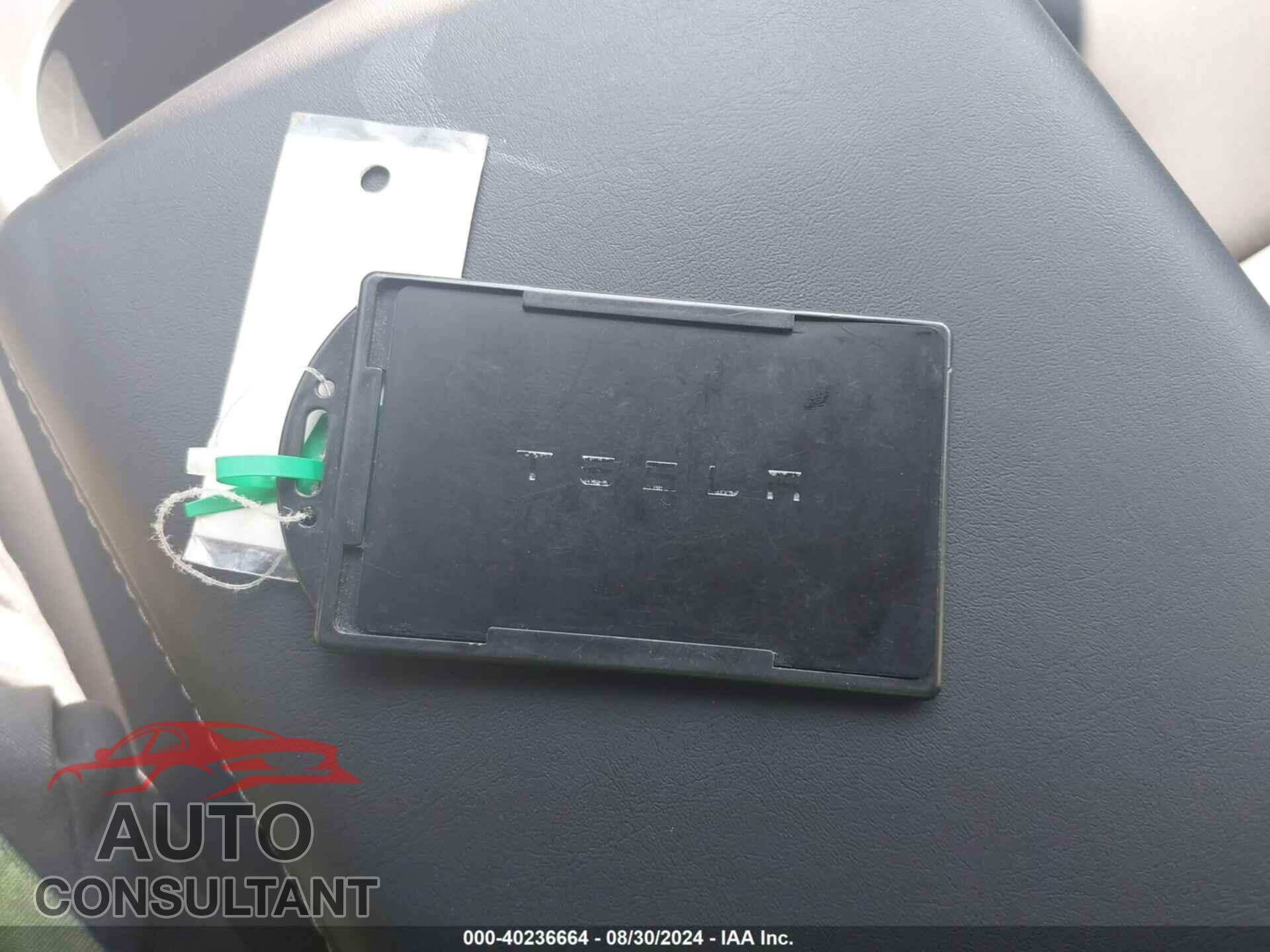 TESLA MODEL 3 2023 - 5YJ3E1EA2PF561947